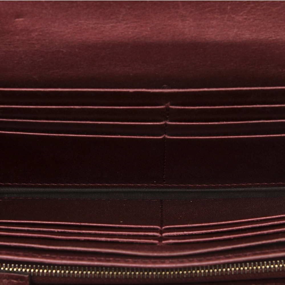

Gucci Red Patent Leather Microguccissima Wallet on Chain Bag