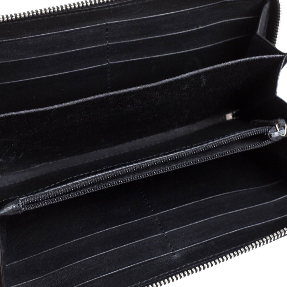 

Gucci Black Guccissima Leather Zip Around Wallet
