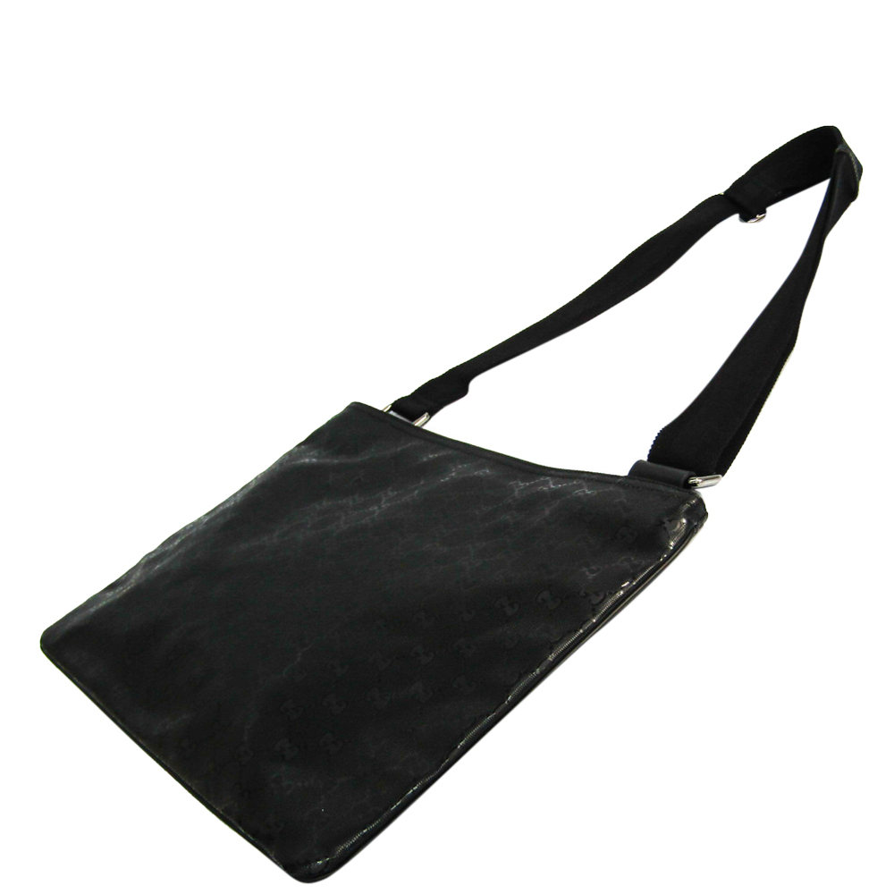 

Gucci Black GG ImprimÆ© Canvas Messenger Bag