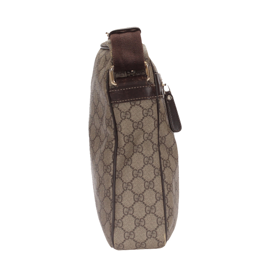 

Gucci Beige/Ebony GG Supreme Canvas Flat Messenger Bag