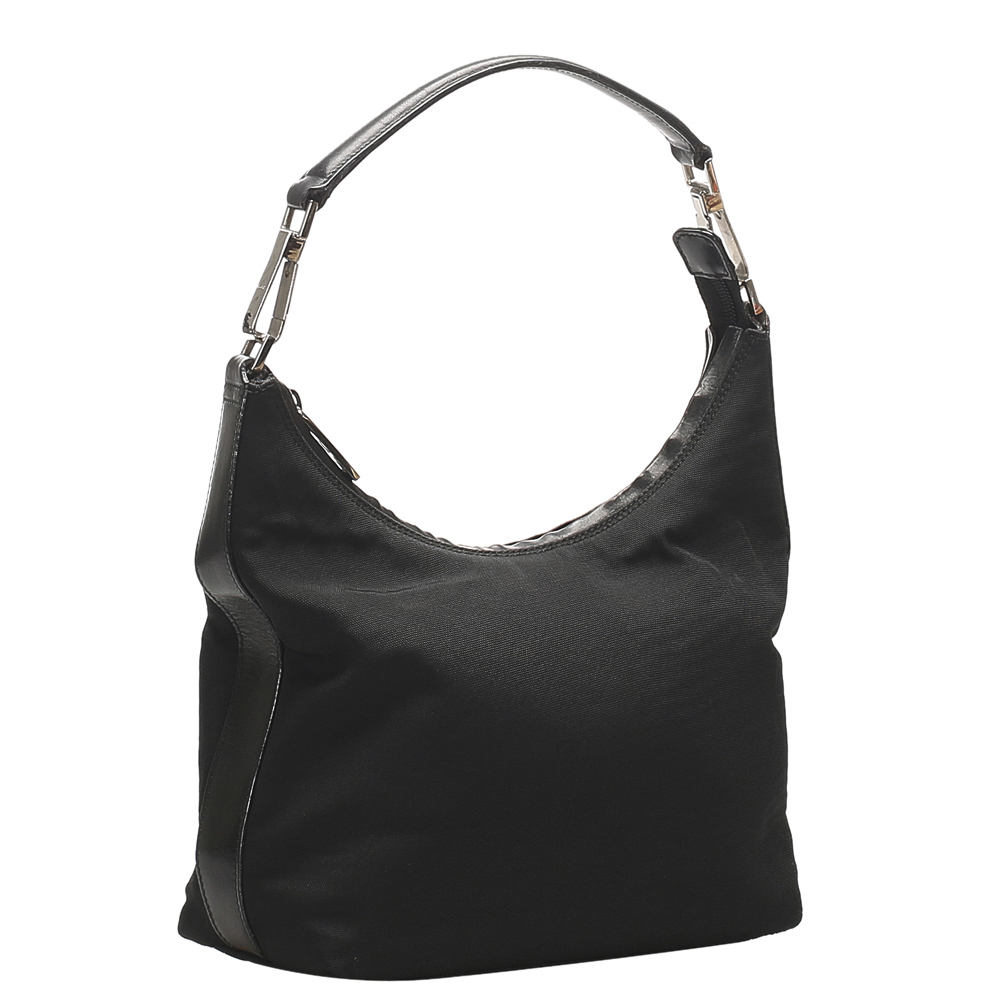 

Gucci Black Nylon Shoulder Bag