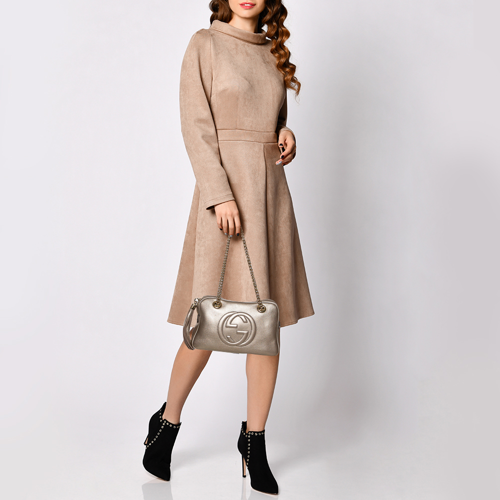 

Gucci Metallic Beige Leather Small Soho Chain Shoulder Bag