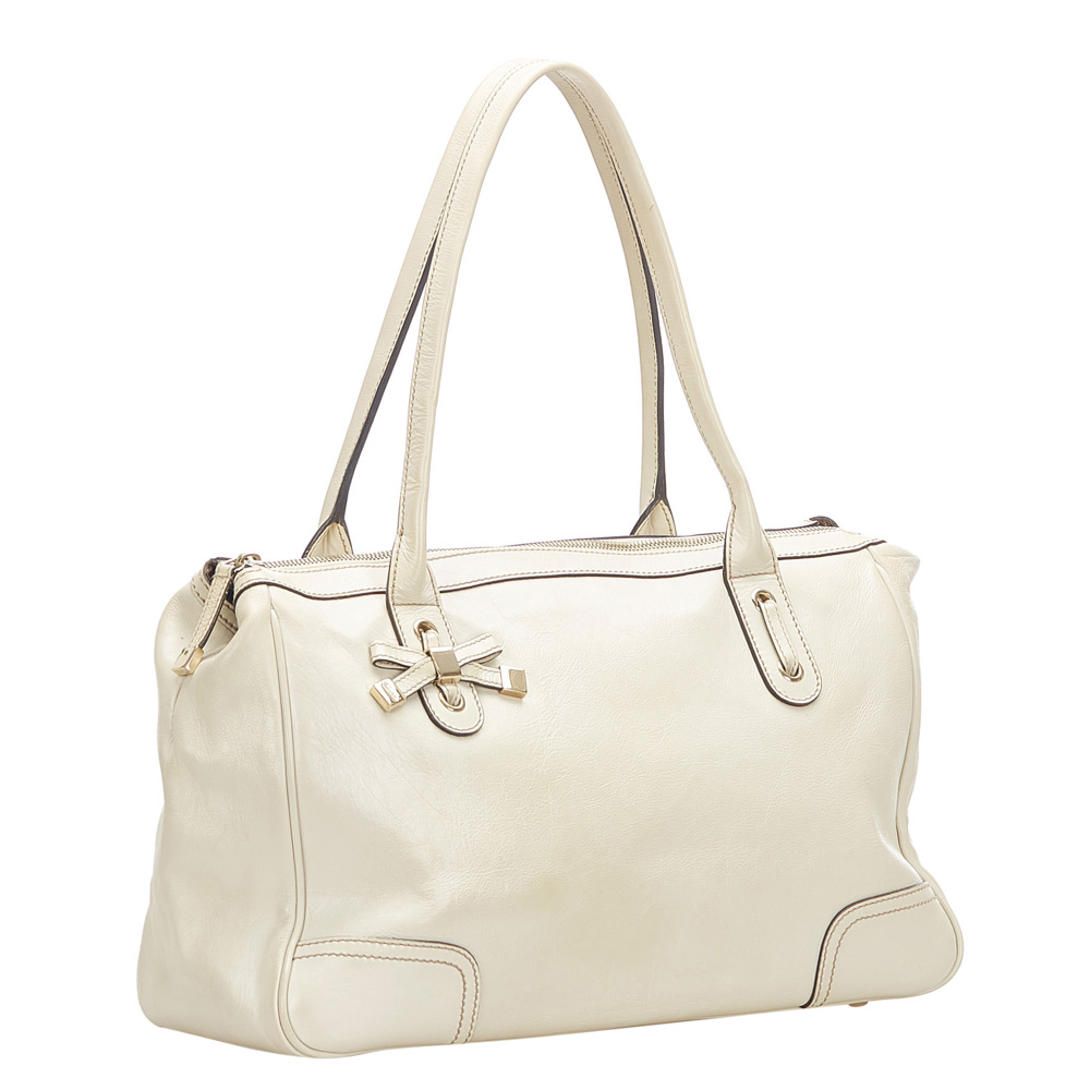 

Gucci White Leather Princy Shoulder Bag