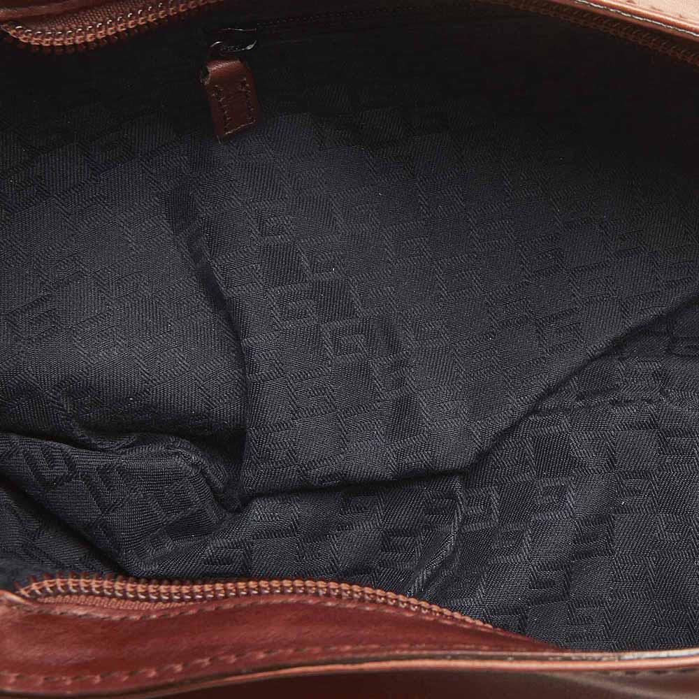 

Gucci Brown Leather Clutch Bag