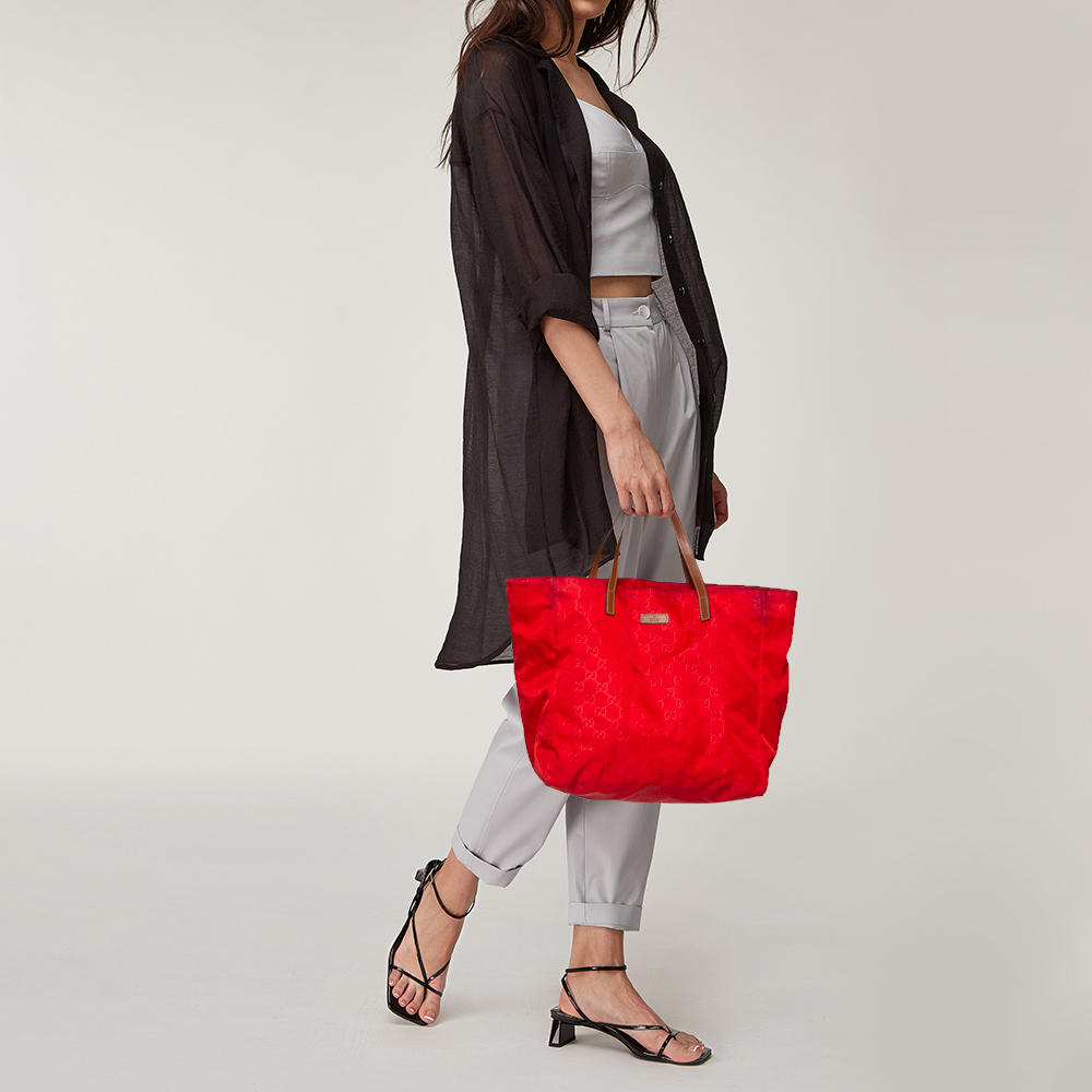 

Gucci Red GG Nylon and Leather Shopper Tote