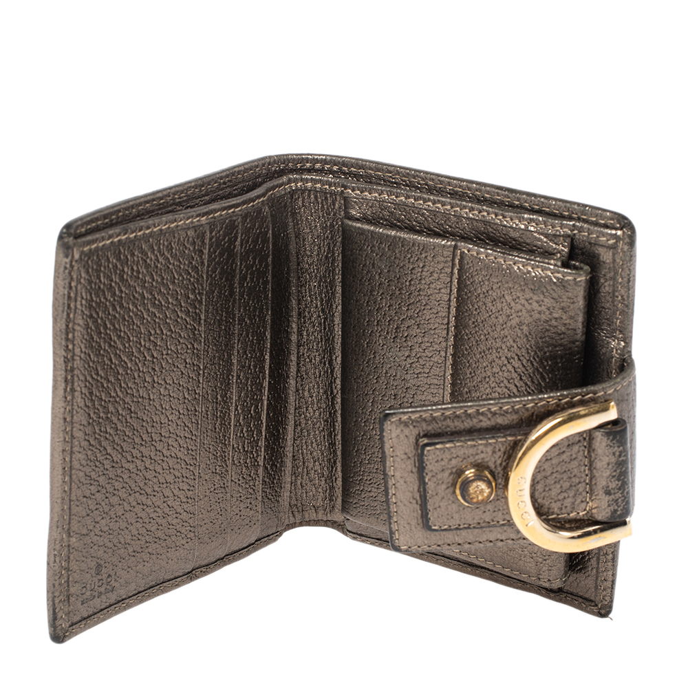 

Gucci Beige GG Canvas Abbey D Ring Compact Wallet