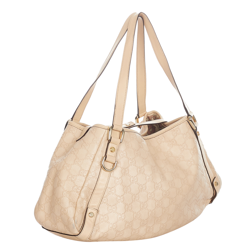 

Gucci Beige Canvas Pelham Shoulder Bag