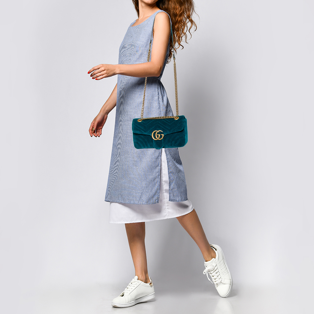 

Gucci Green Matelassé Velvet Small GG Marmont Shoulder Bag