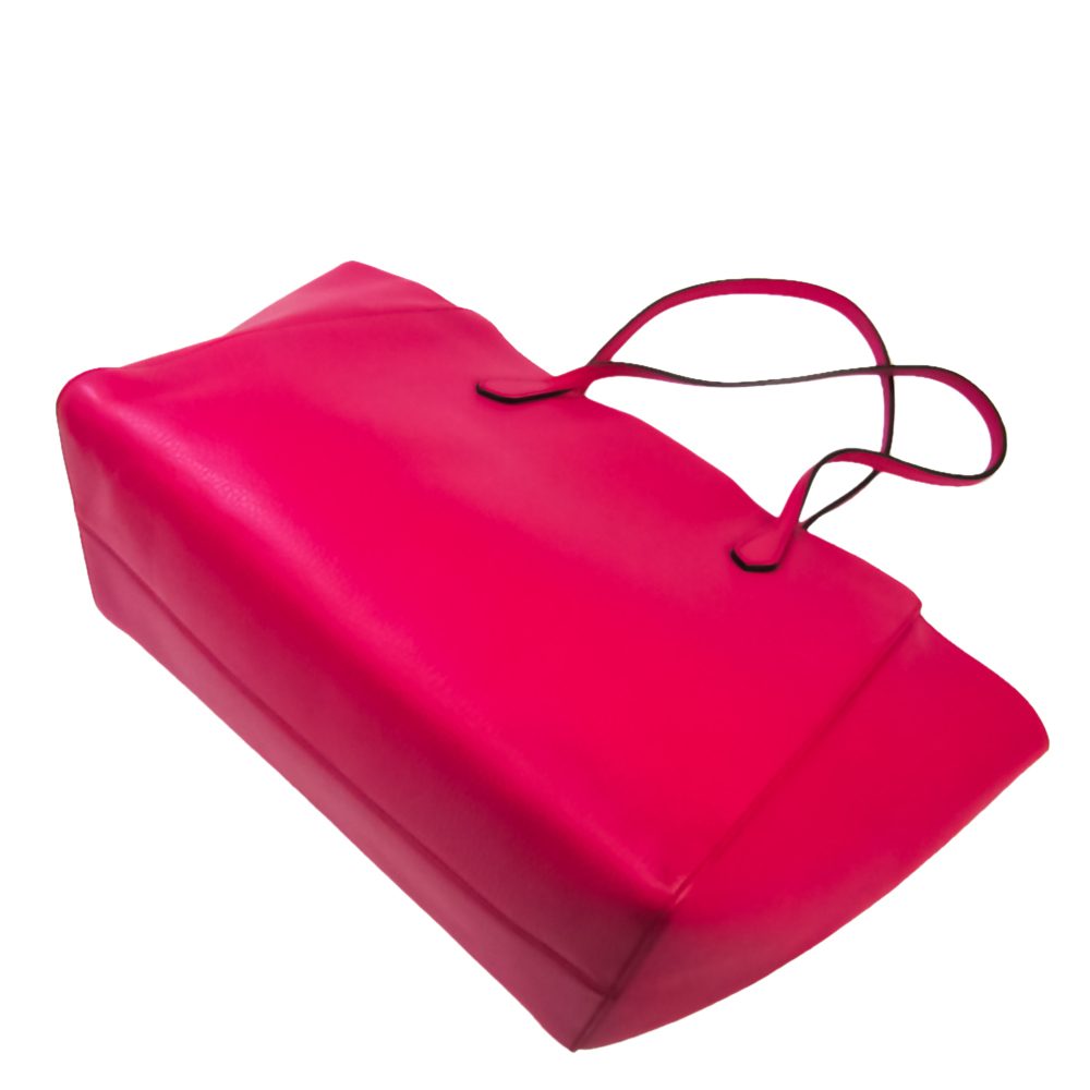 

Gucci Pink Calf Leather Swing Tote Bag