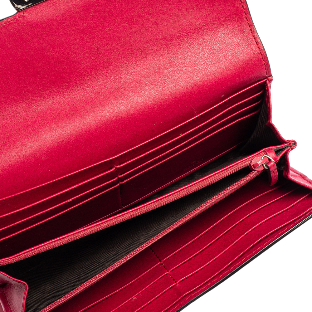 

Gucci Fuchsia Leather Interlocking G Continental Wallet, Pink