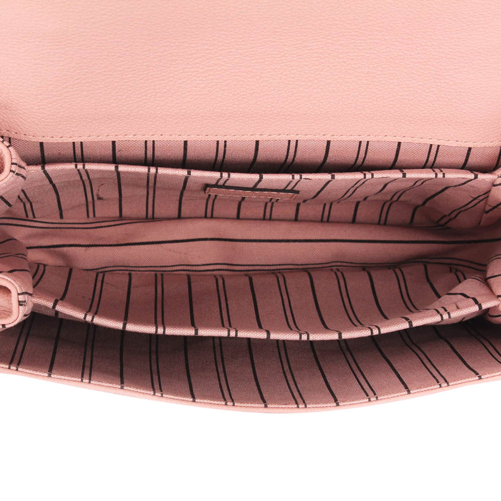 

Gucci Pink Guccissima Leather Padlock Wallet on Chain Bag