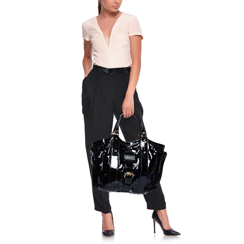 

Gucci Black Patent Leather Buckle Shopper Tote