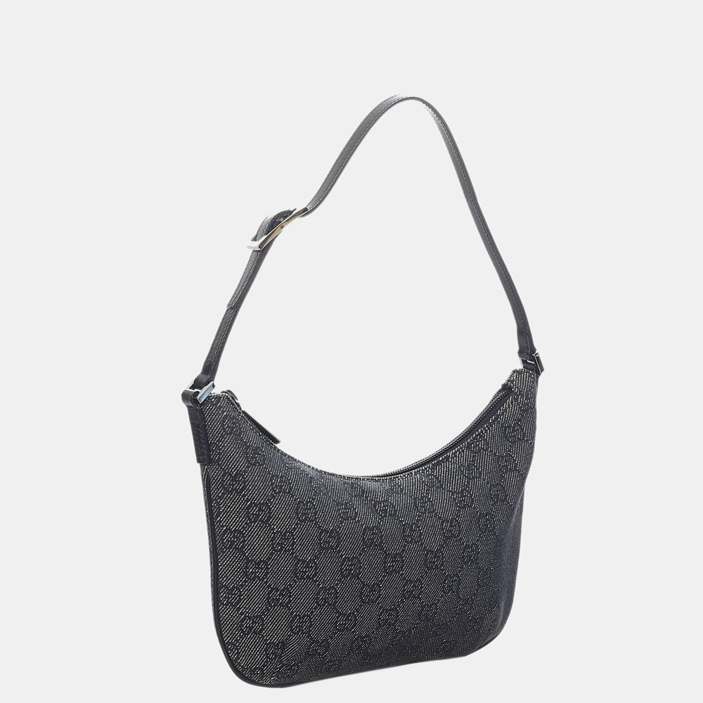 

Gucci Black GG Canvas Baguette