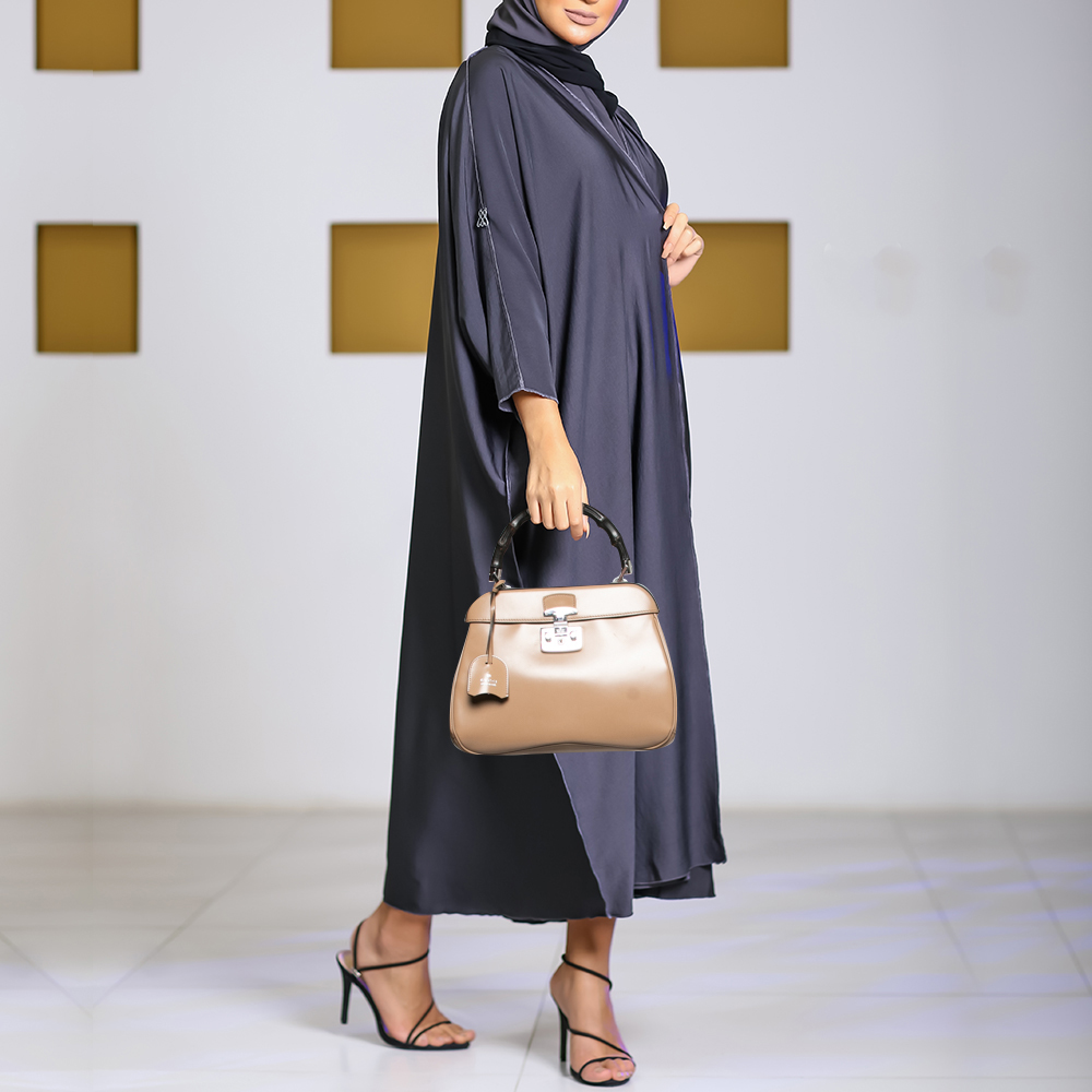 

Gucci Beige Leather Lady Lock Bamboo Top Handle Bag