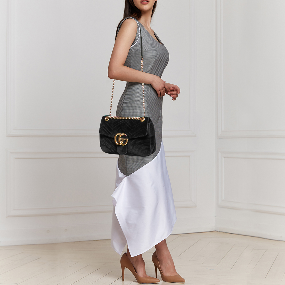 

Gucci Black Matelassé Velvet Medium GG Marmont Shoulder Bag