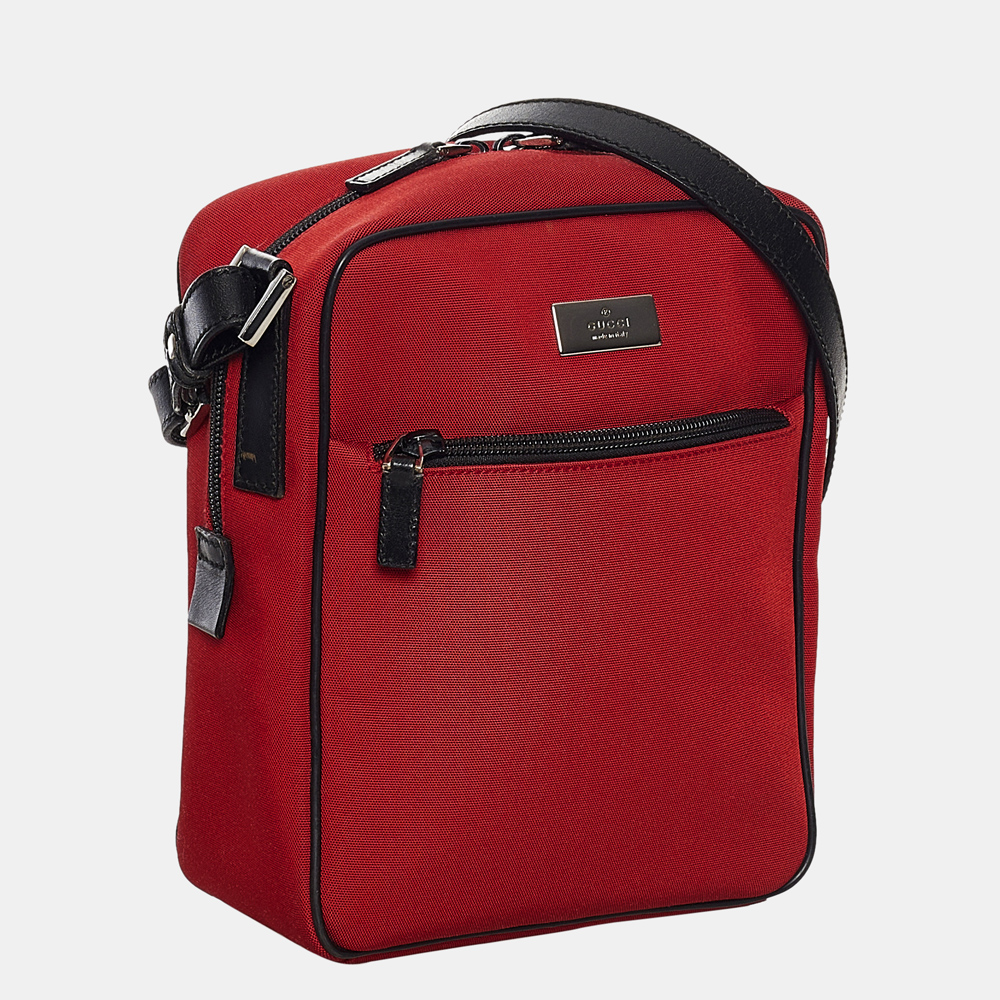 

Gucci Black/Red Nylon Crossbody Bag