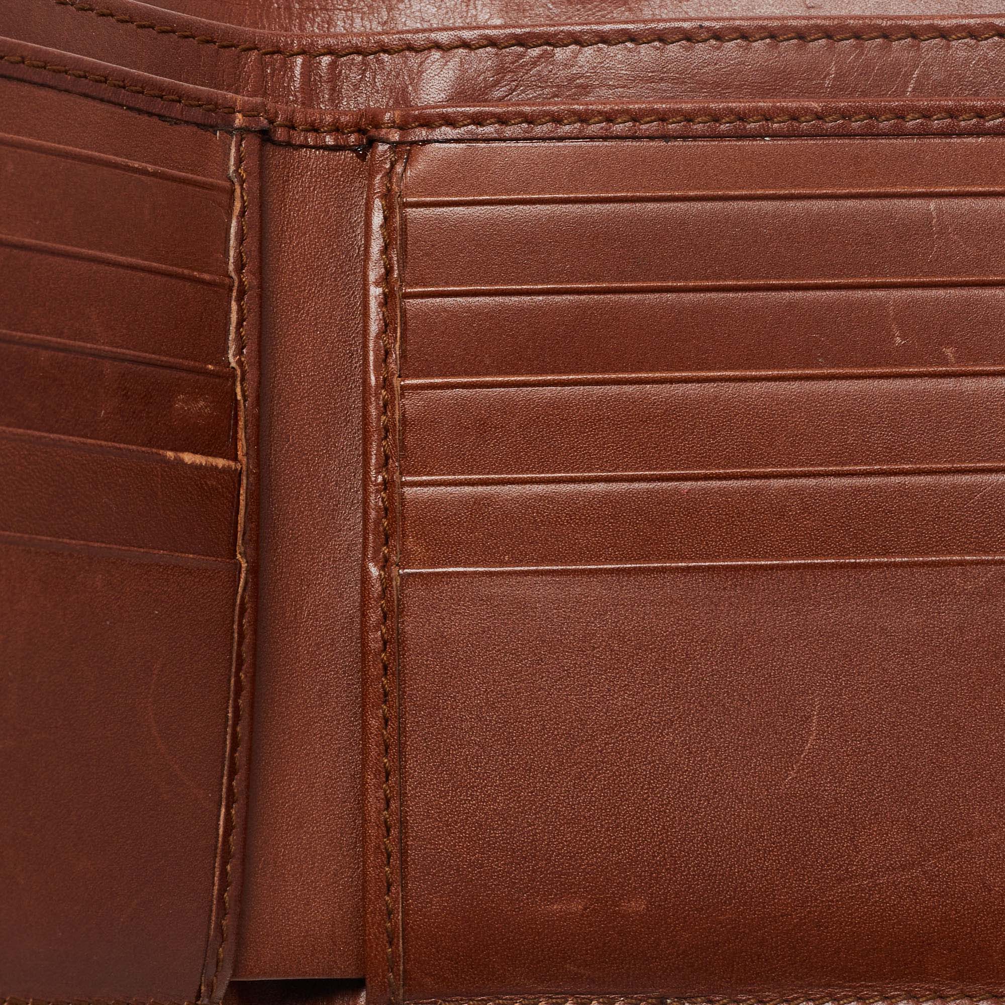

Gucci Brown/Beige GG Supreme Canvas and Leather French Wallet