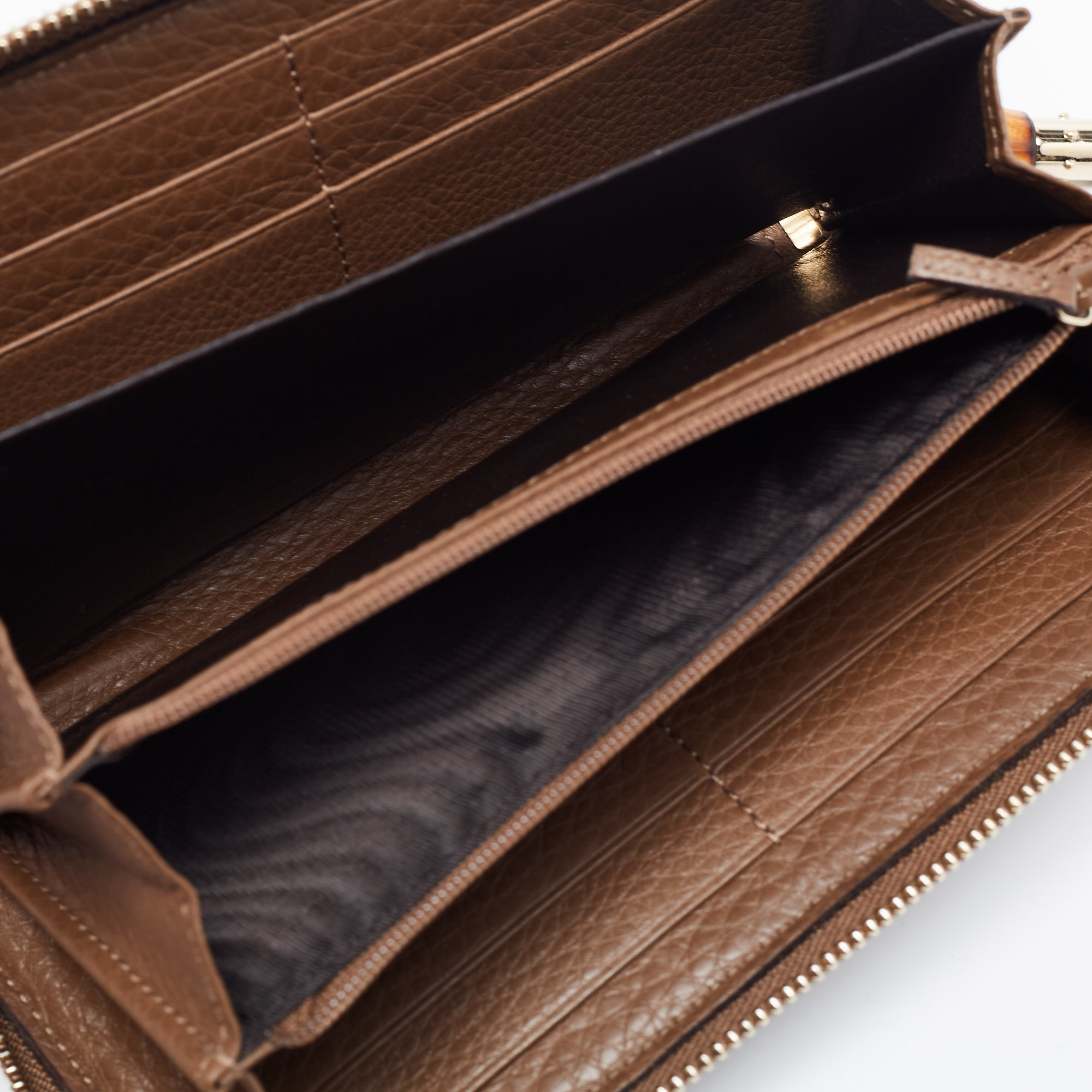 

Gucci Multicolor Floral Print Canvas and Leather Bamboo Tassel Zip Around Wallet