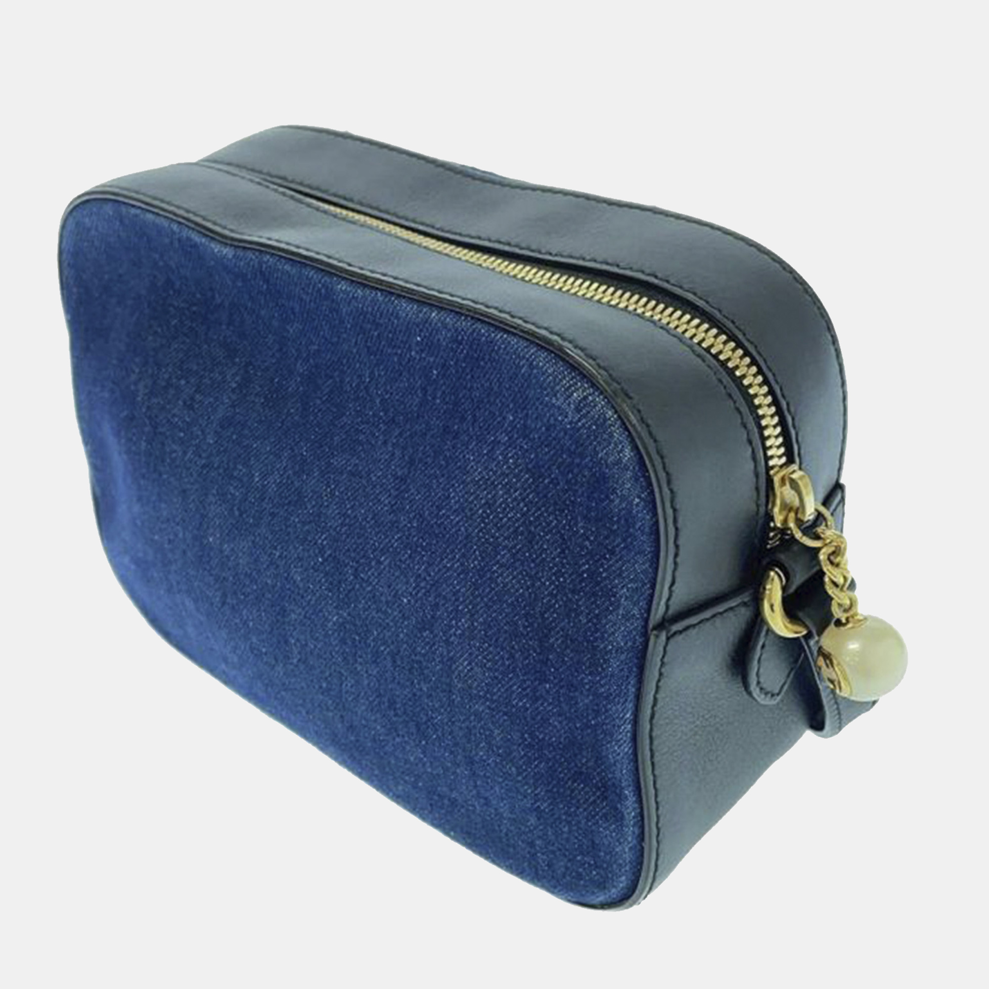 

Gucci Blue Denim Flower Tiger Camera Bag