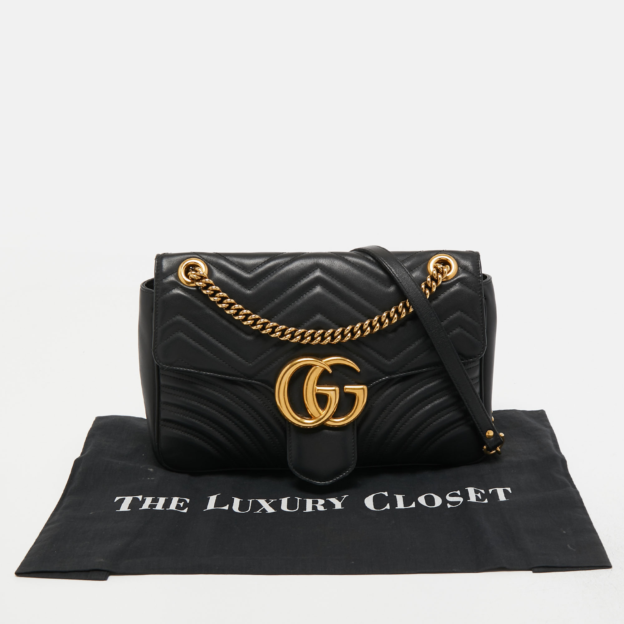 Black Leather GG Marmont Medium Matelassé Shoulder Bag