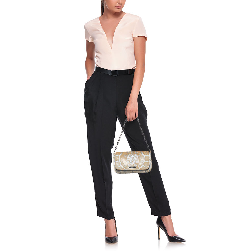 

Gucci Beige/Grey Brocade Velvet Chain Flap Shoulder Bag