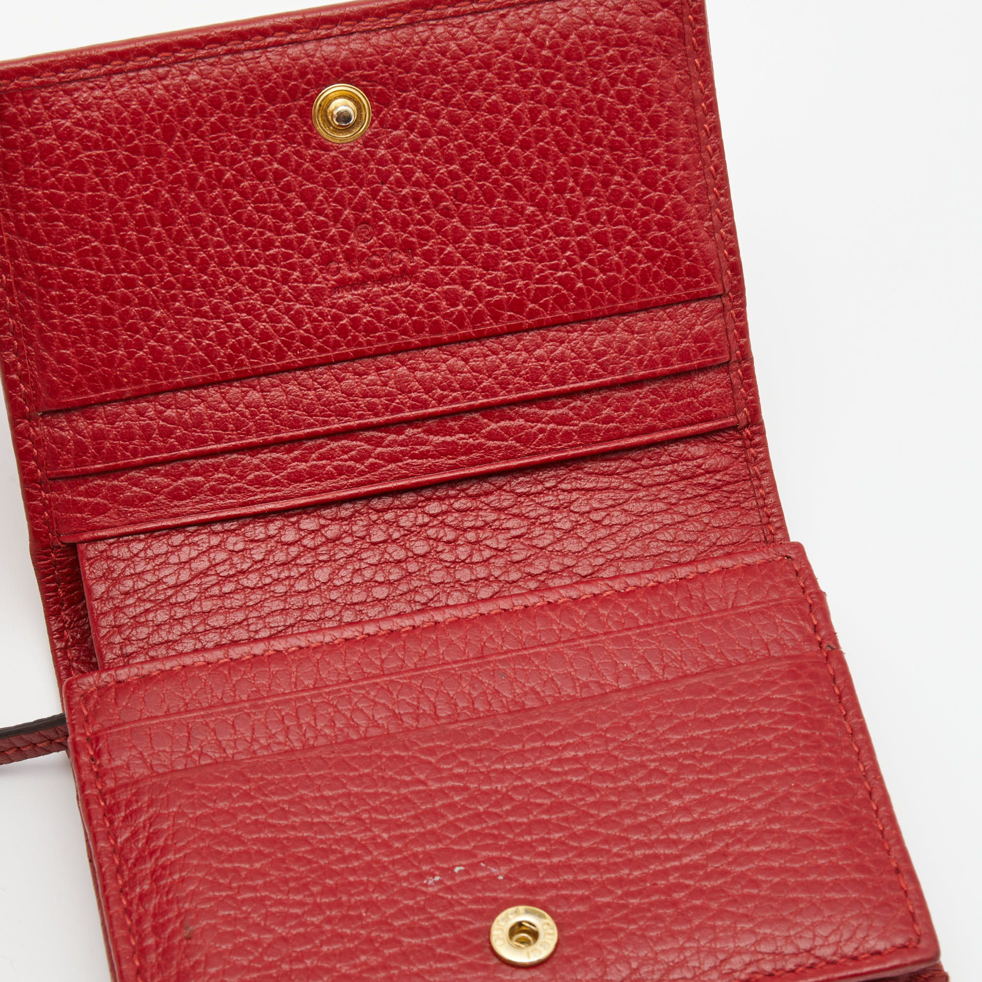

Gucci Red Leather GG Marmont Flap Card Case