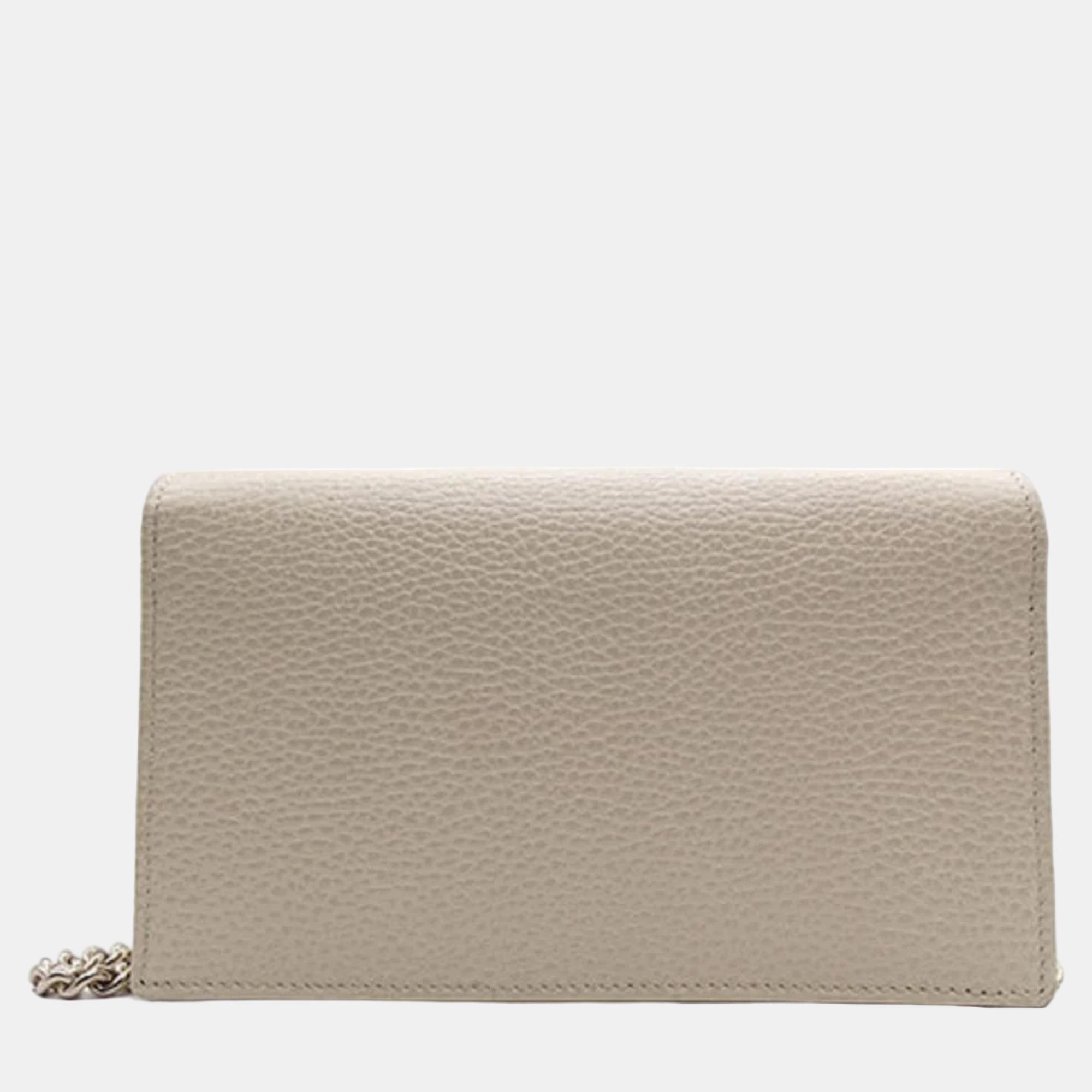 

Gucci White Leather Interlocking G Dollar Chain Wallet