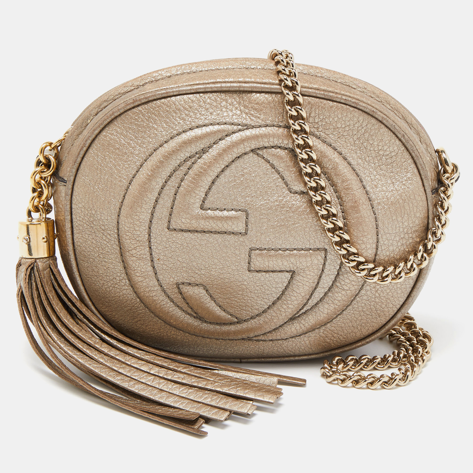 Click to view more detailed imagery on our partner's website Pre-owned Gucci Gold Leather Mini Soho Disco Chain Crossbody Bag