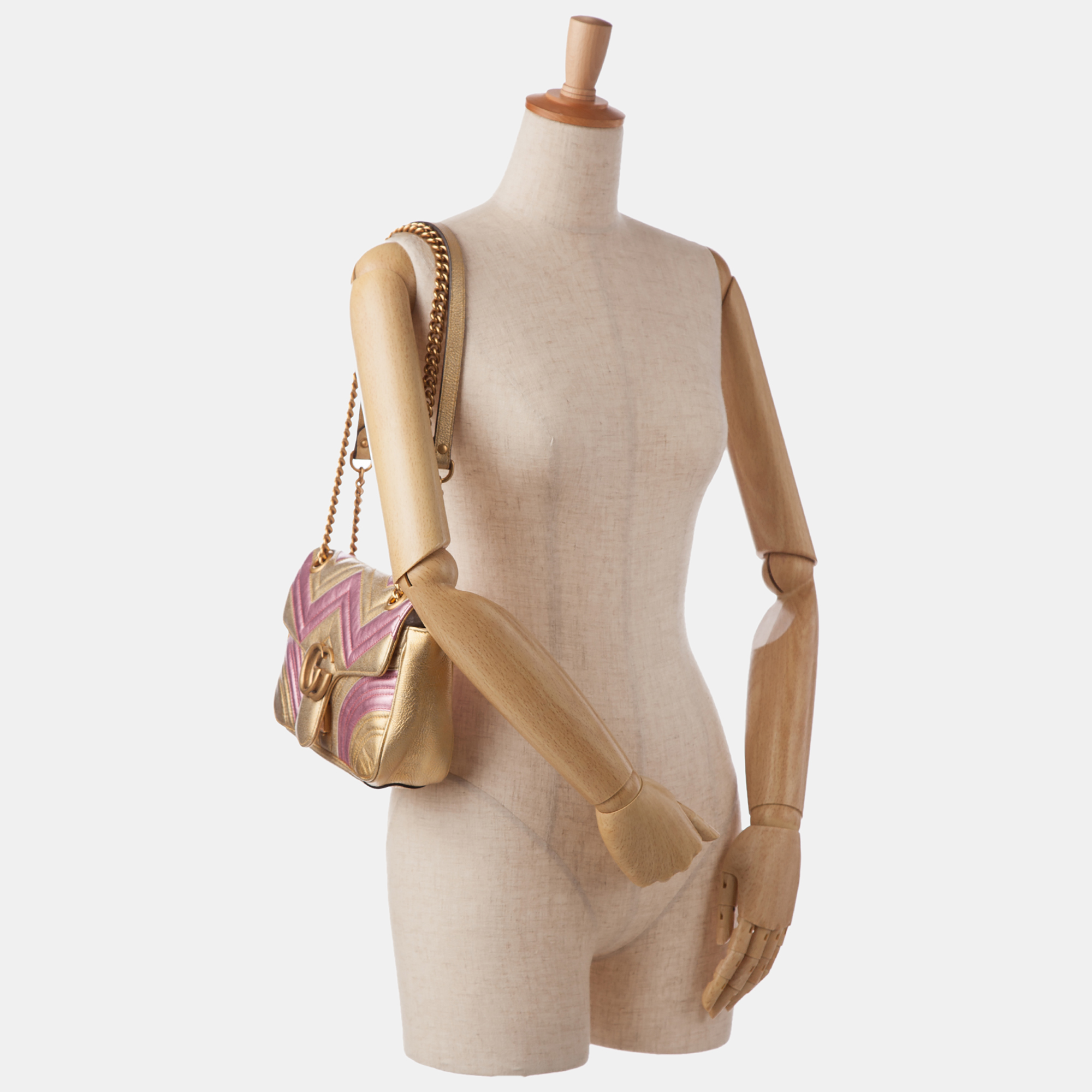 

Small GG Marmont Matelasse Shoulder Bag, Gold