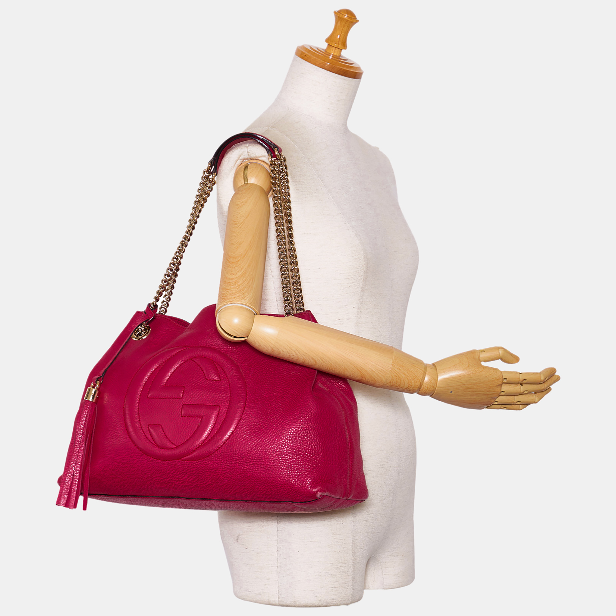 

Gucci Hot Pink Leather Soho Chain Tote