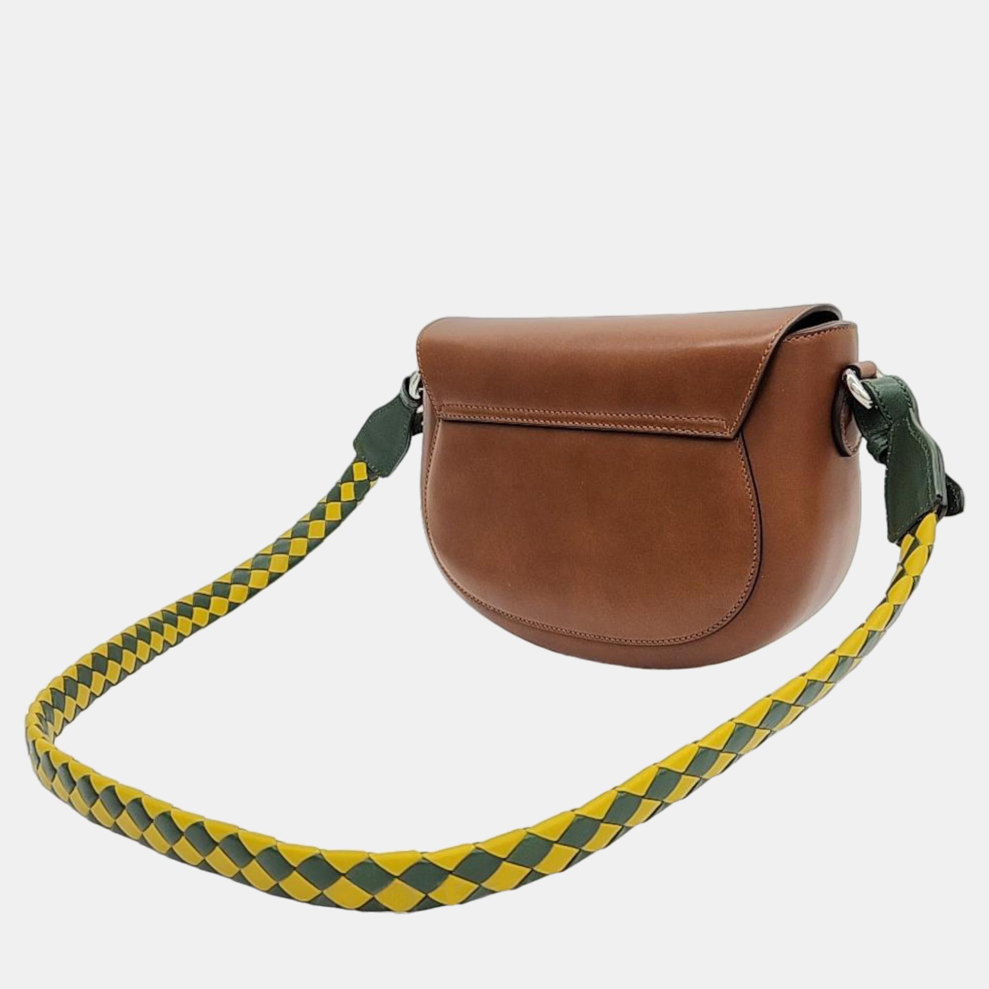 

Gucci Brown Leather Logo Shoulder Bag (679540)