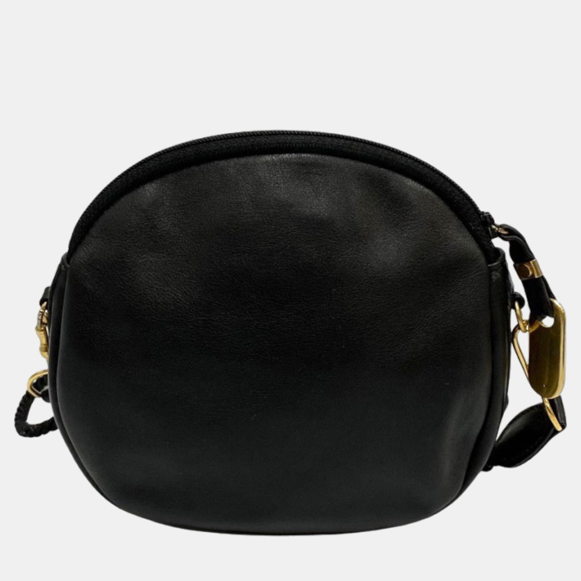 

Gucci Black Interlocking G Leather Crossbody Bag