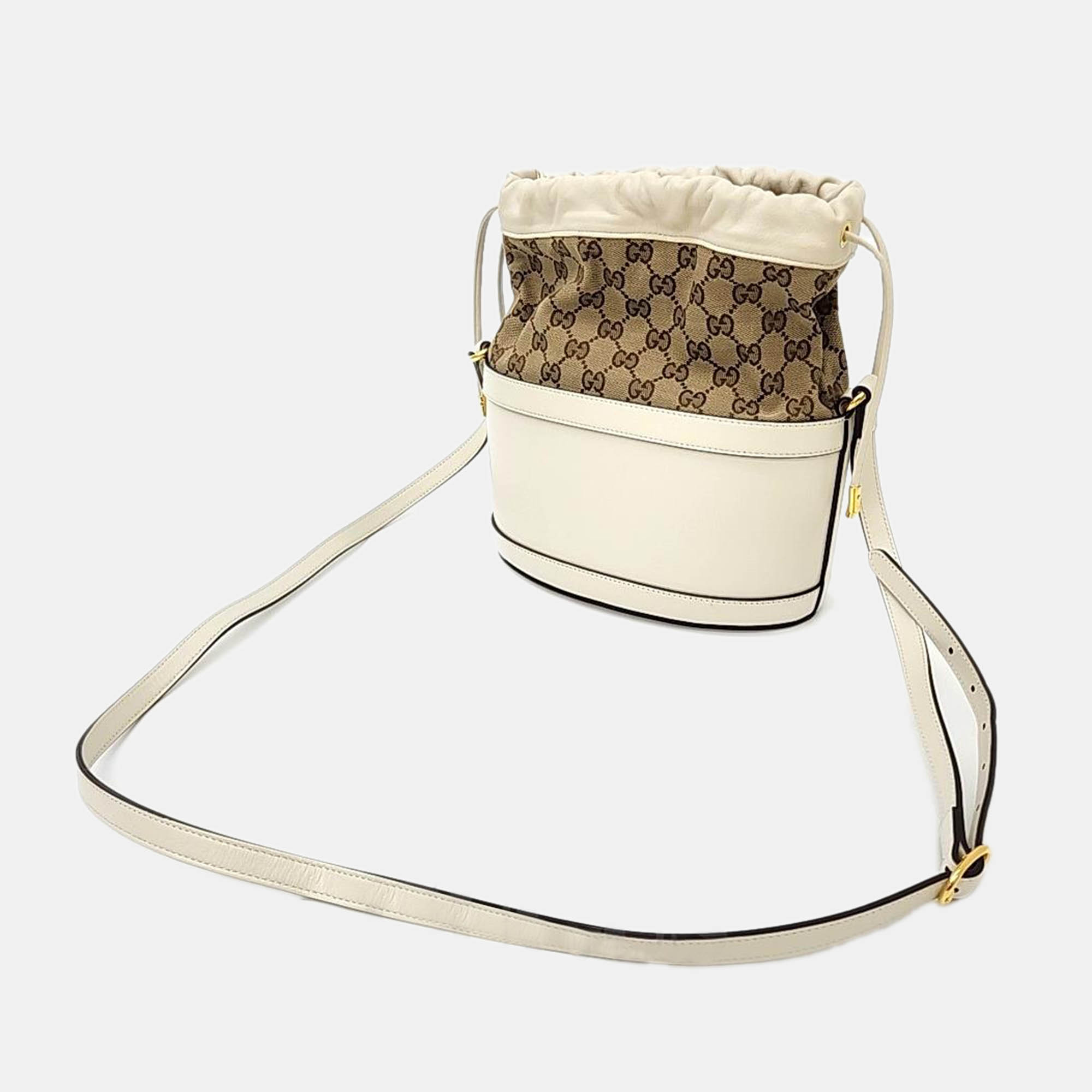 

Gucci 1955 Horsebit Bucket Bag (602118), Beige