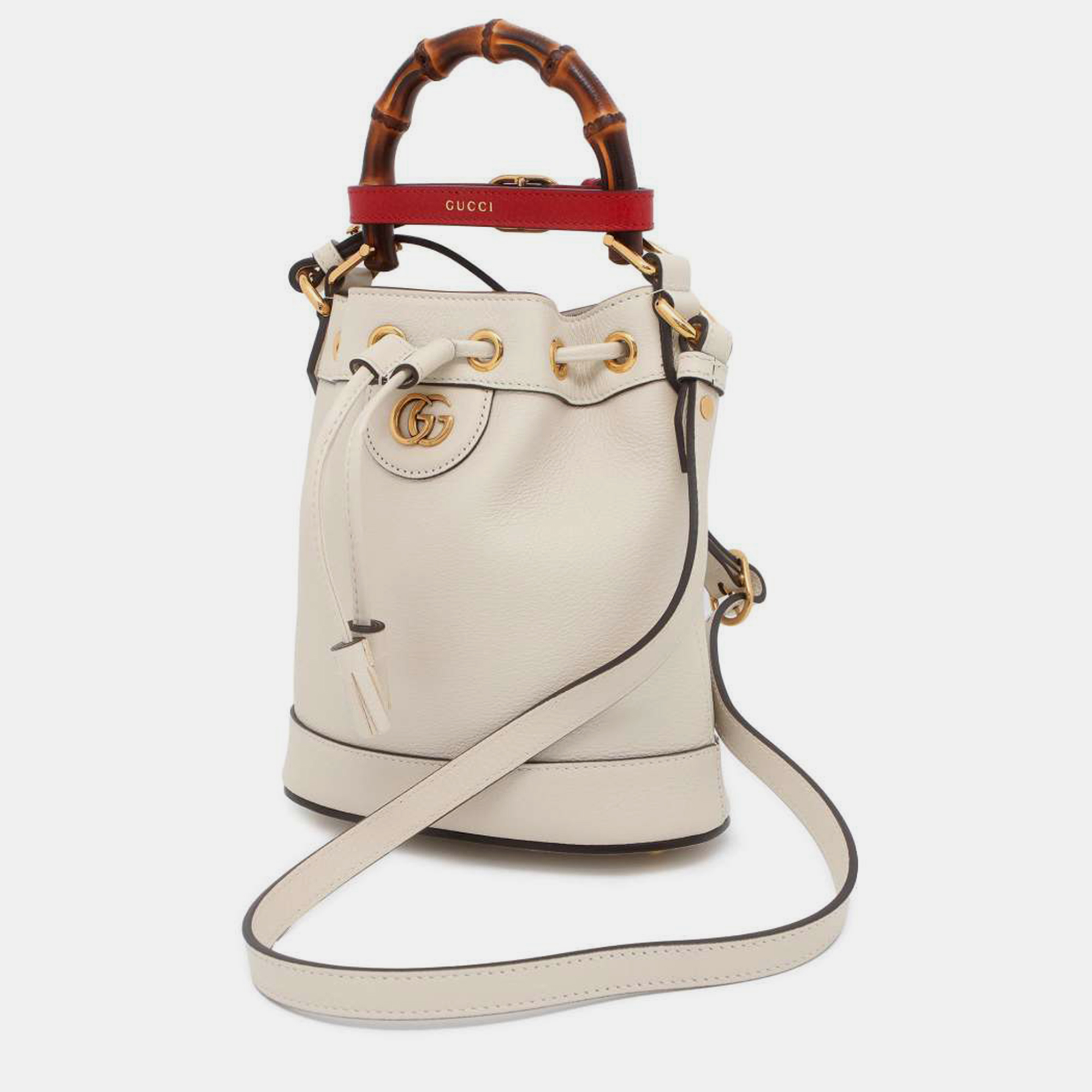 Pre-owned Gucci White Leather Mini Bamboo Diana Bucket Bag