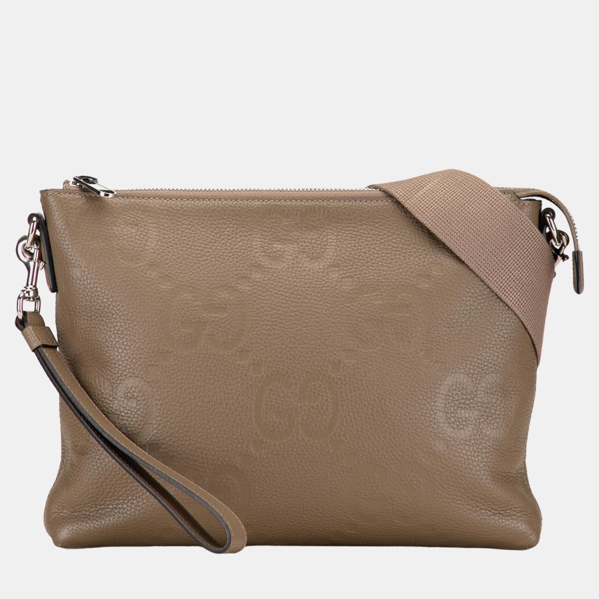 

Gucci Brown Medium Jumbo GG Embossed Messenger Bag
