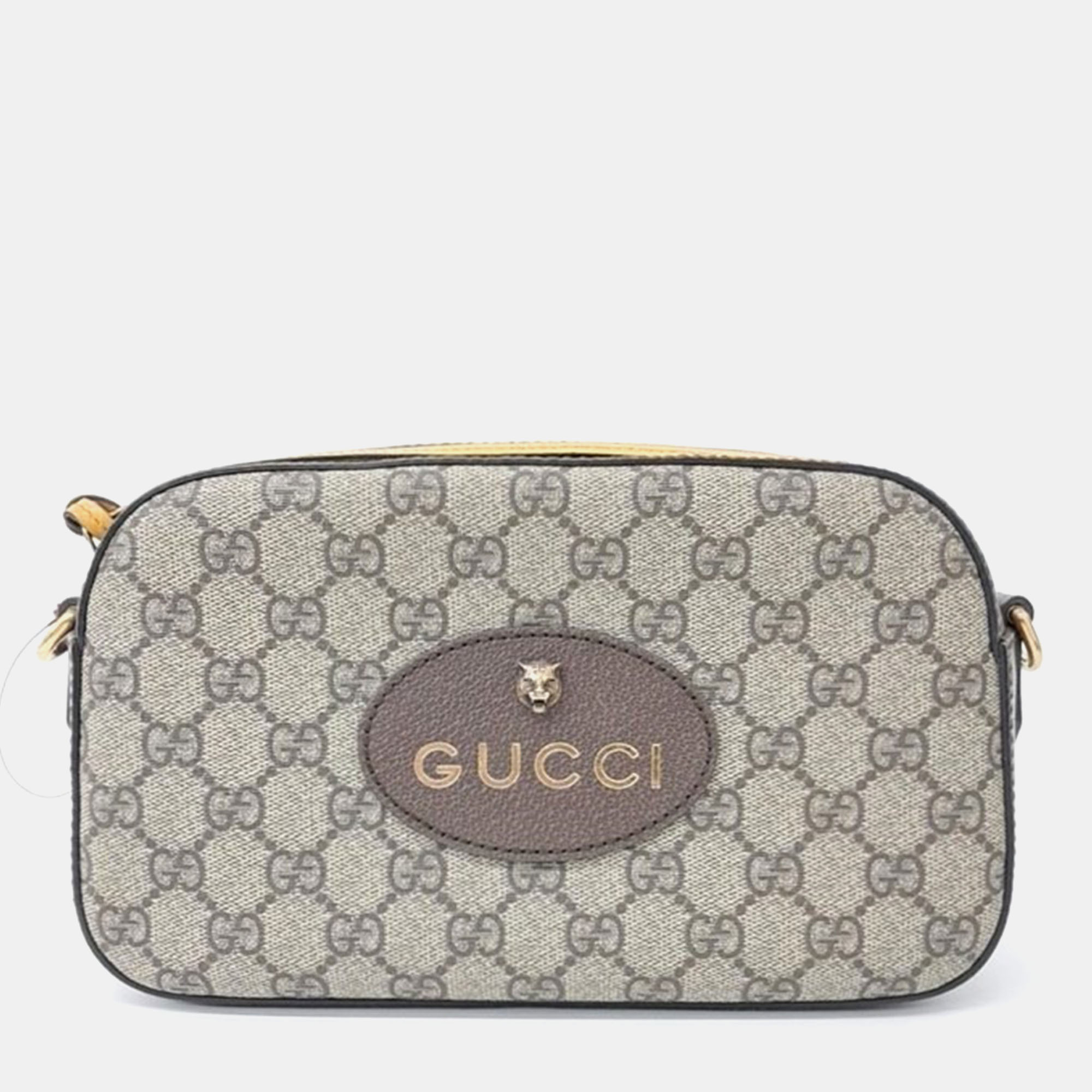 

Gucci GG Supreme Messenger Bag, Beige