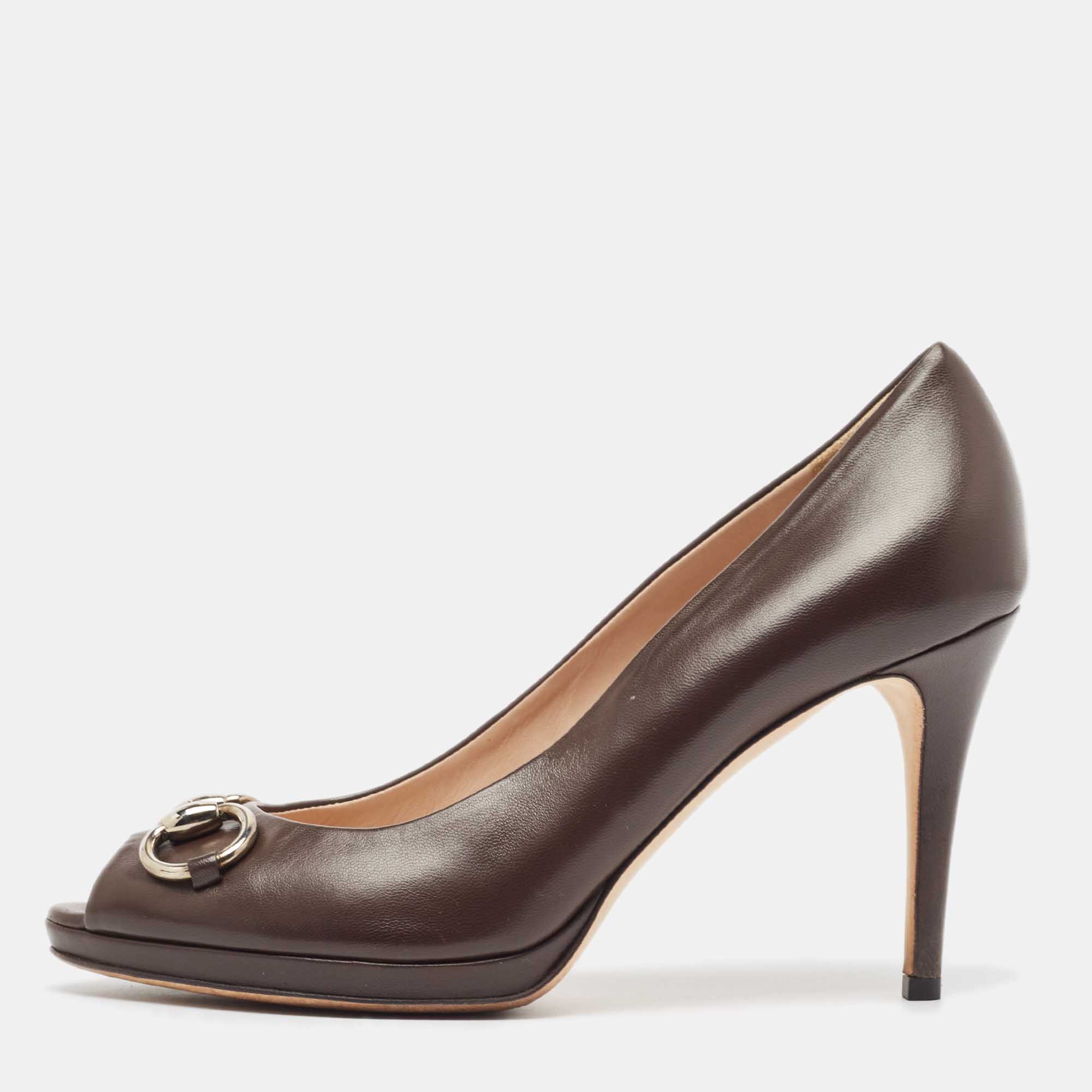 

Gucci Brown Leather Hollywood Pumps Size