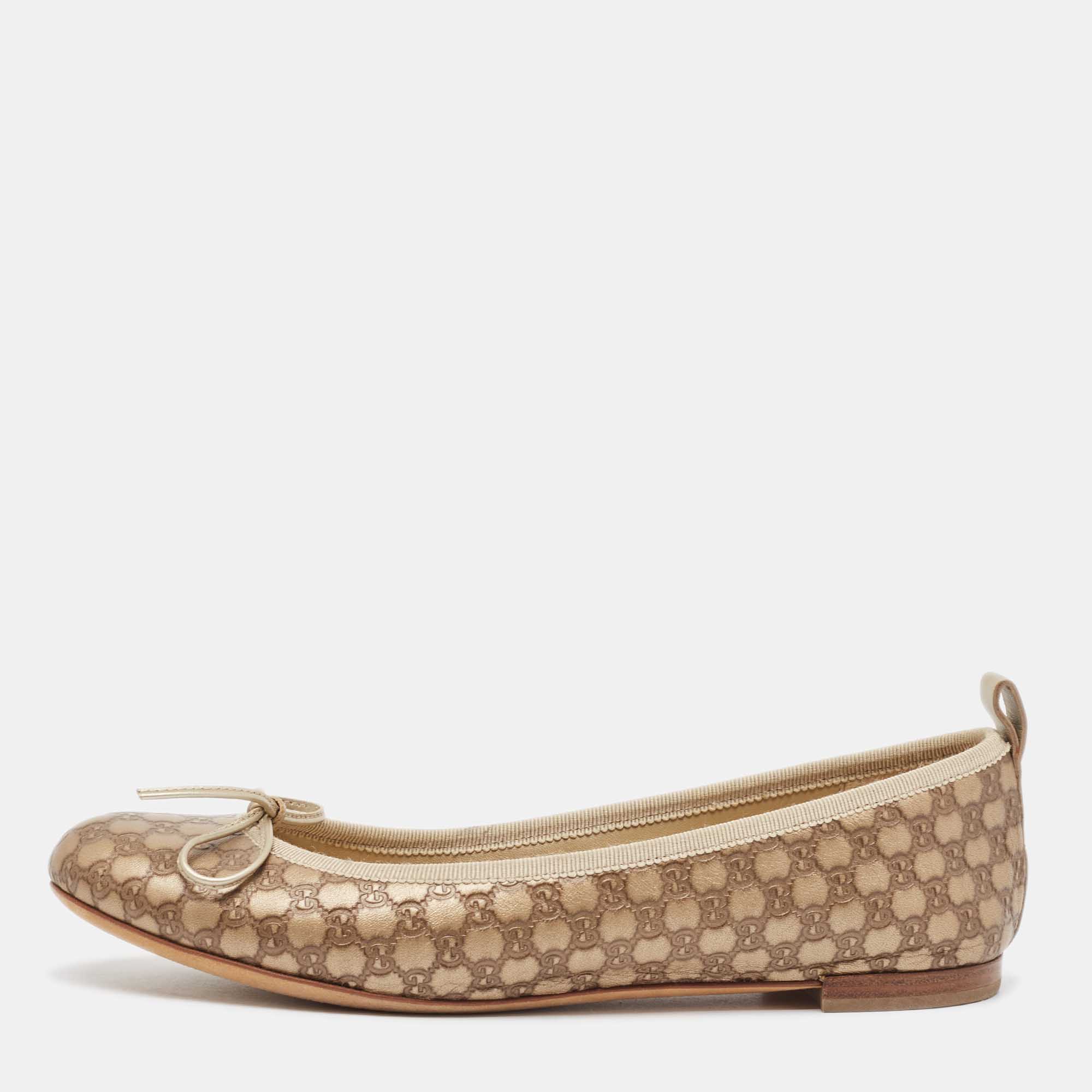 

Gucci Gold Leather GG Ballet Flats Size