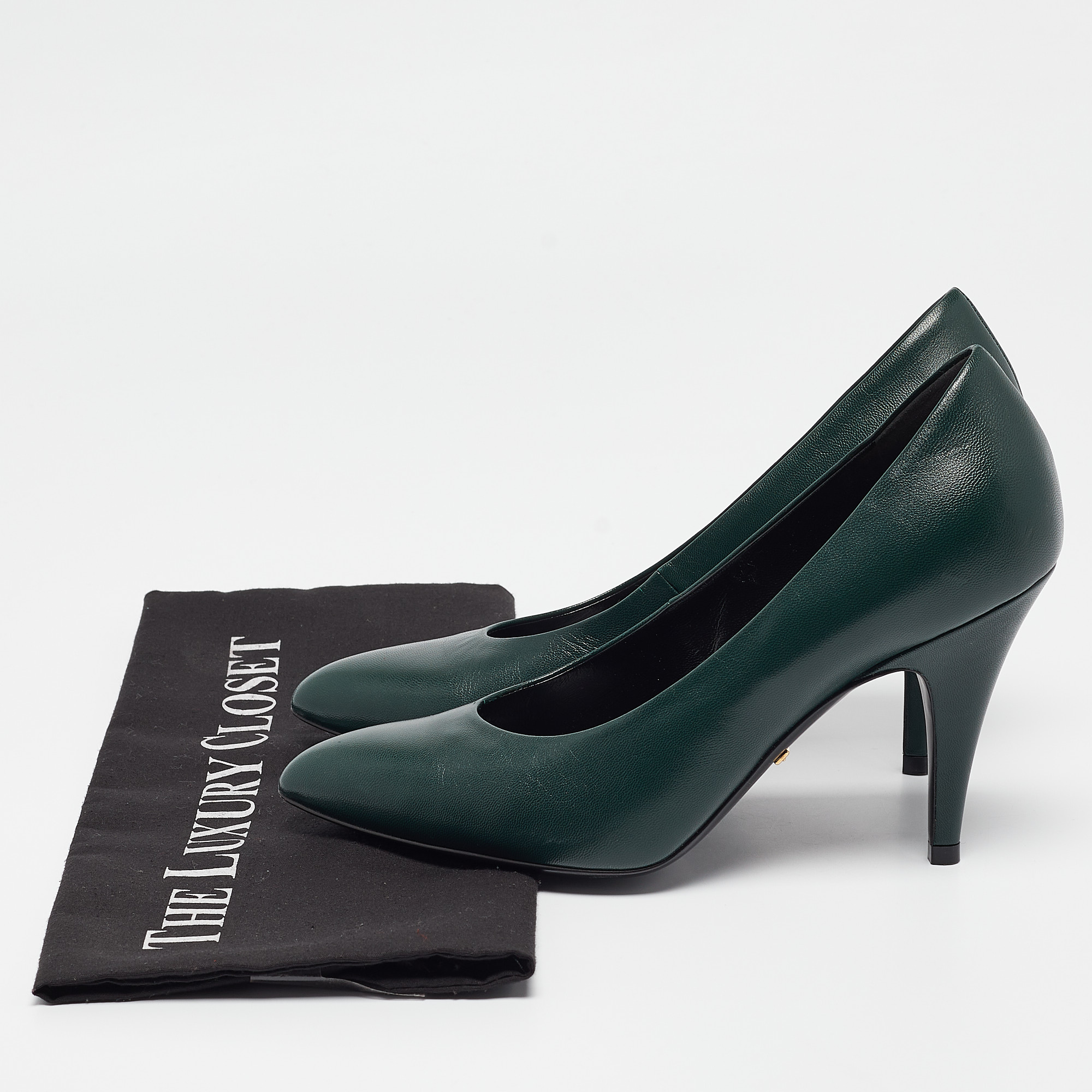 Gucci Green Leather Pointed Toe Pumps Size 37.5 