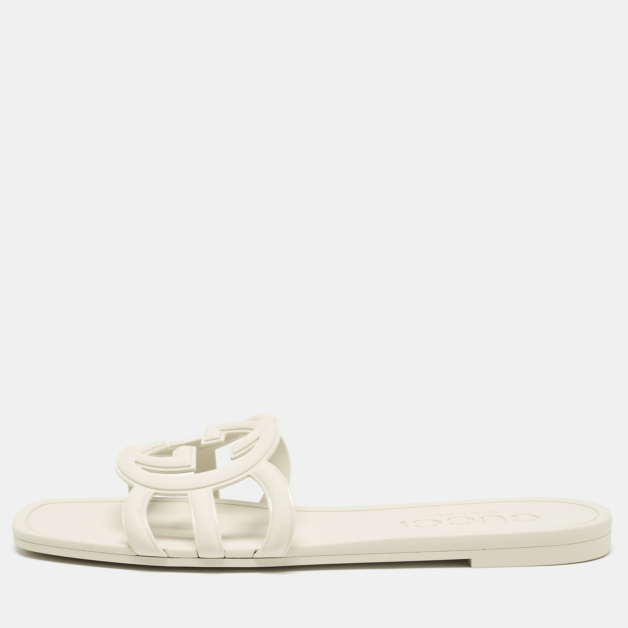 

Gucci Light Grey Rubber Interlocking G Flat Slides Size