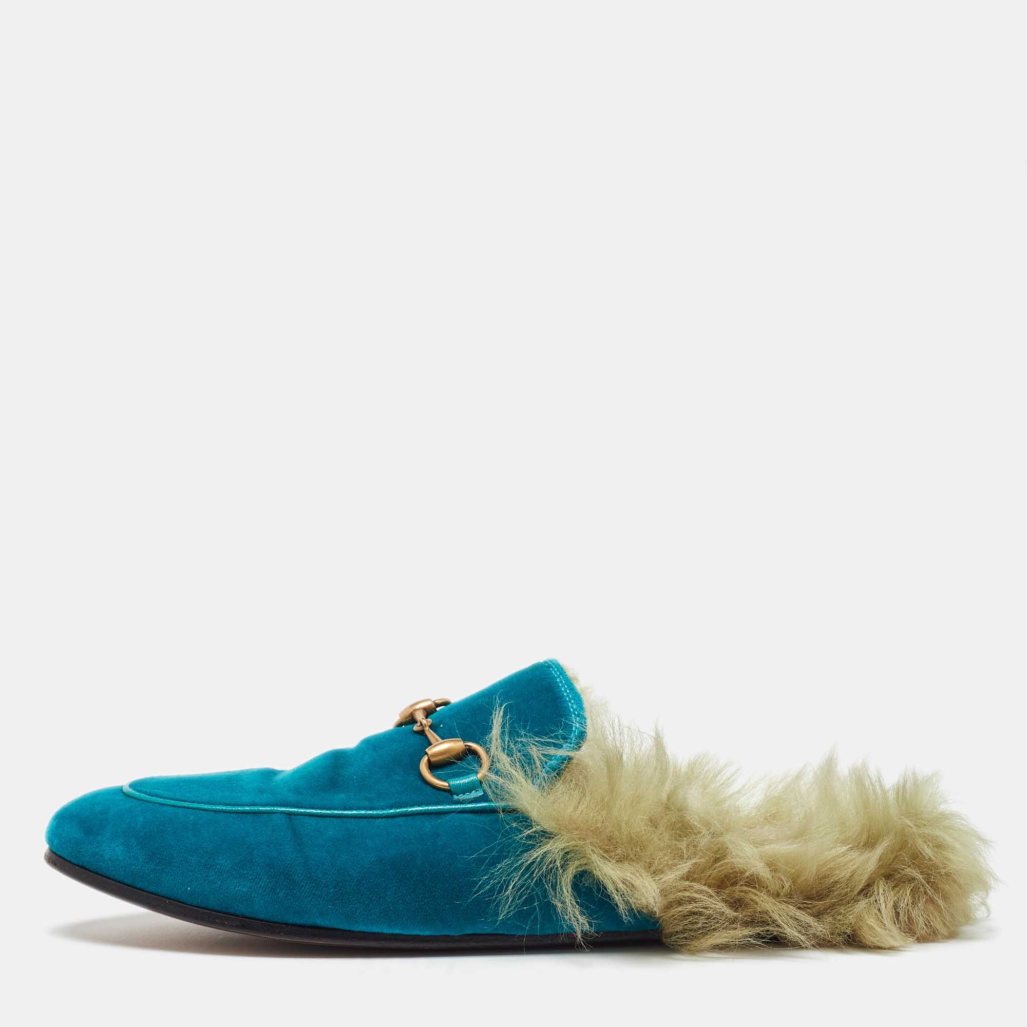 

Gucci Blue Velvet and Fur Lined Princetown Flat Mules Size