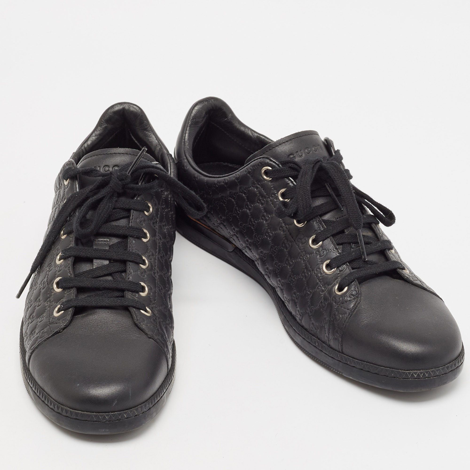 Gucci Black Microguccissima Leather Low Top Sneakers Size 40.5 
