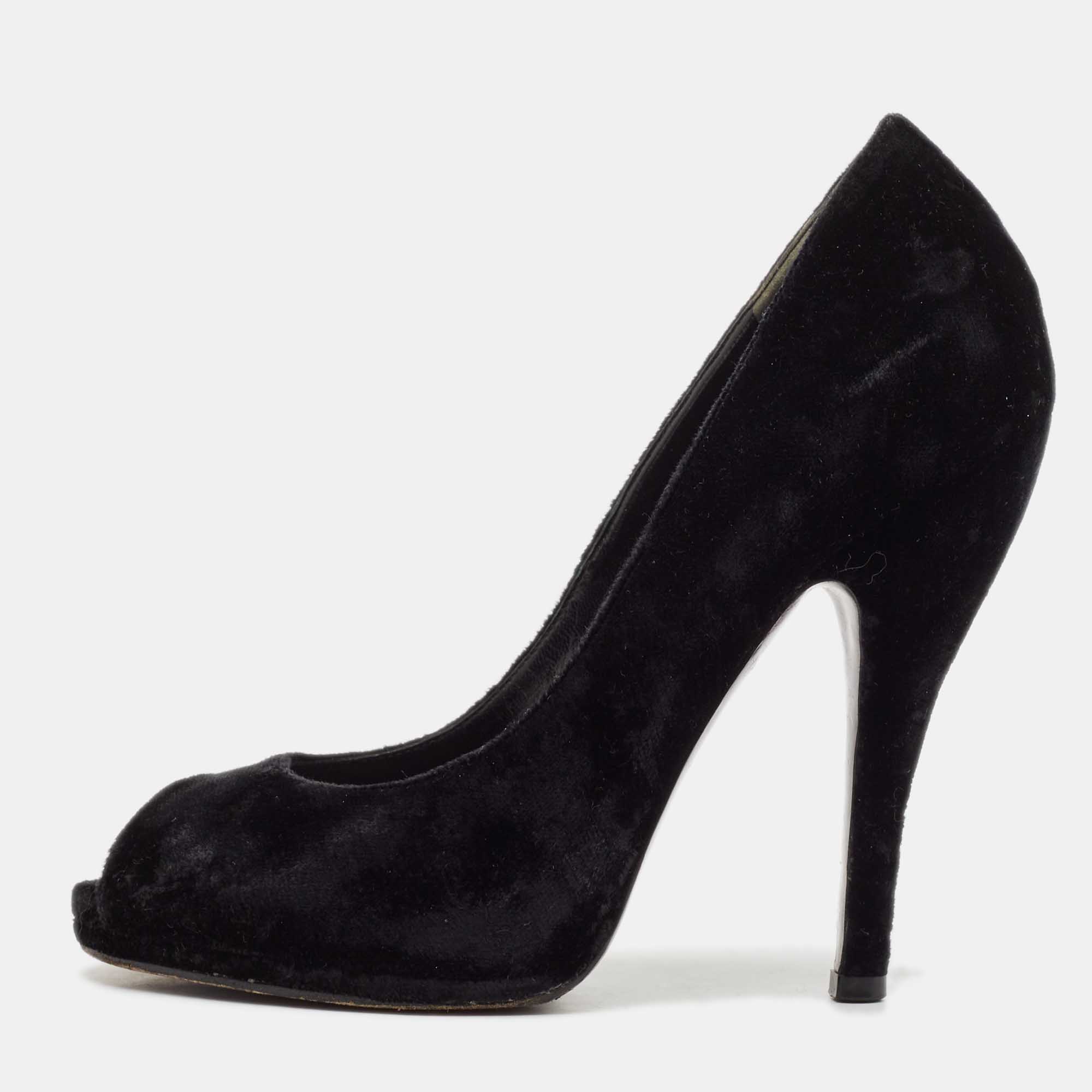 

Gucci Black Velvet Peep Toe Pumps Size