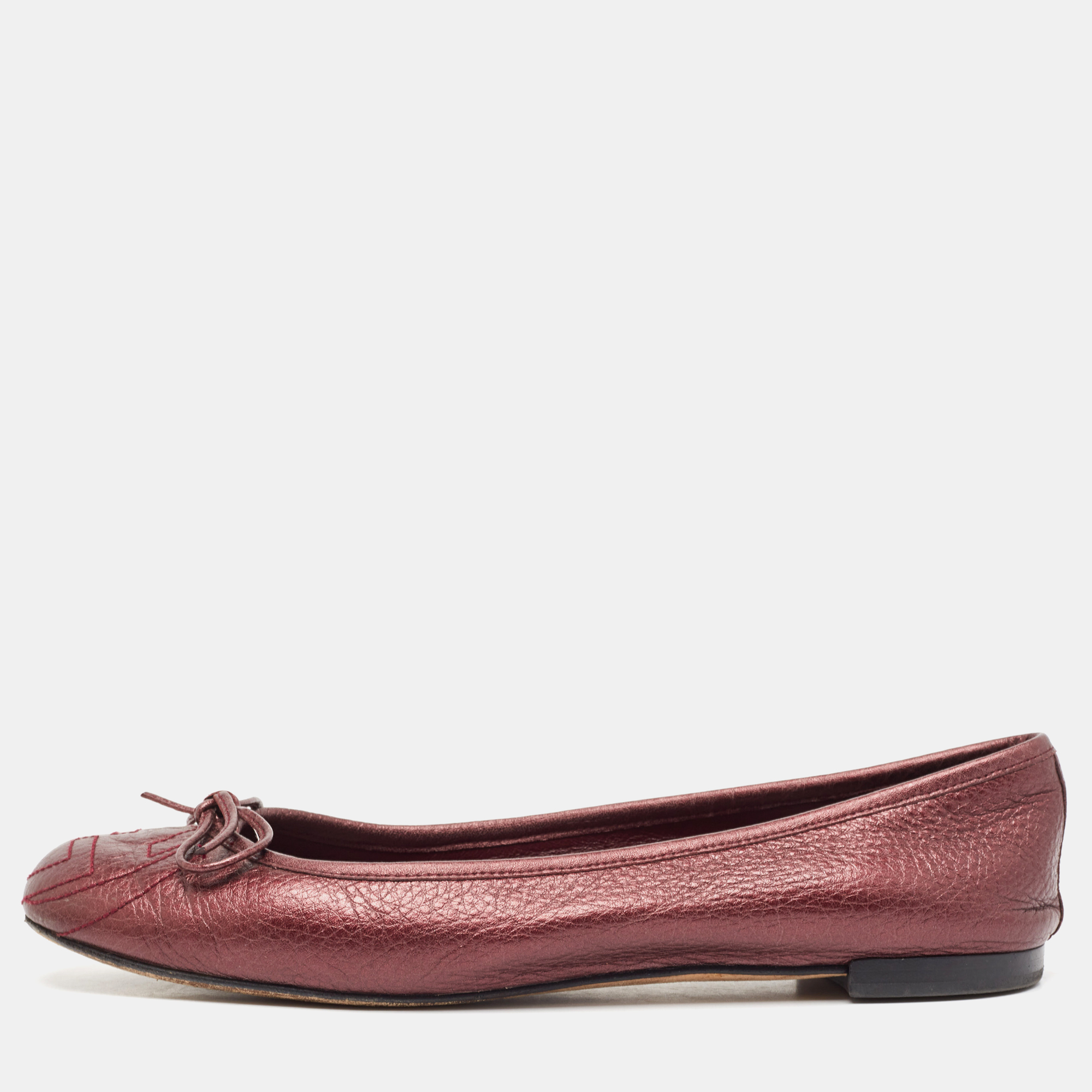 

Gucci Burgundy GG Leather Ballet Flats Size