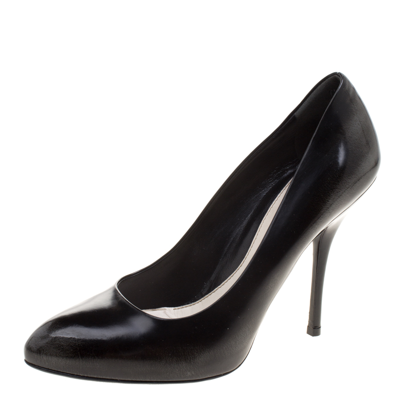 Pre Owned حذاء كعب عالي غوتشي جلد رمادي لونين مقاس 39