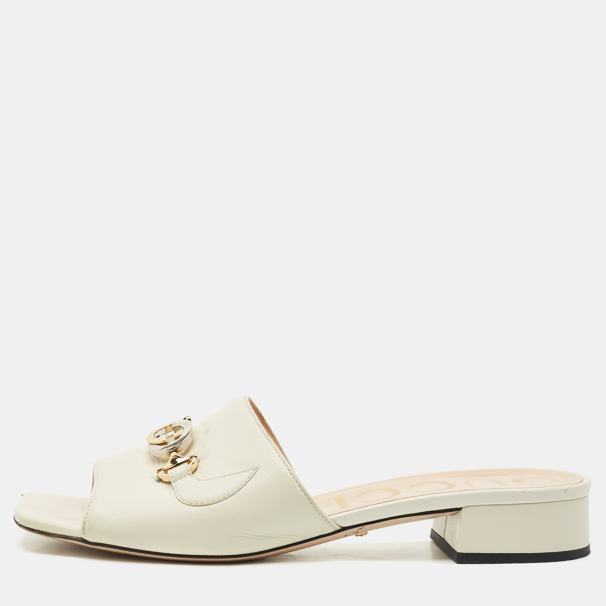 

Gucci White Leather Zumi Flat Sandals Size