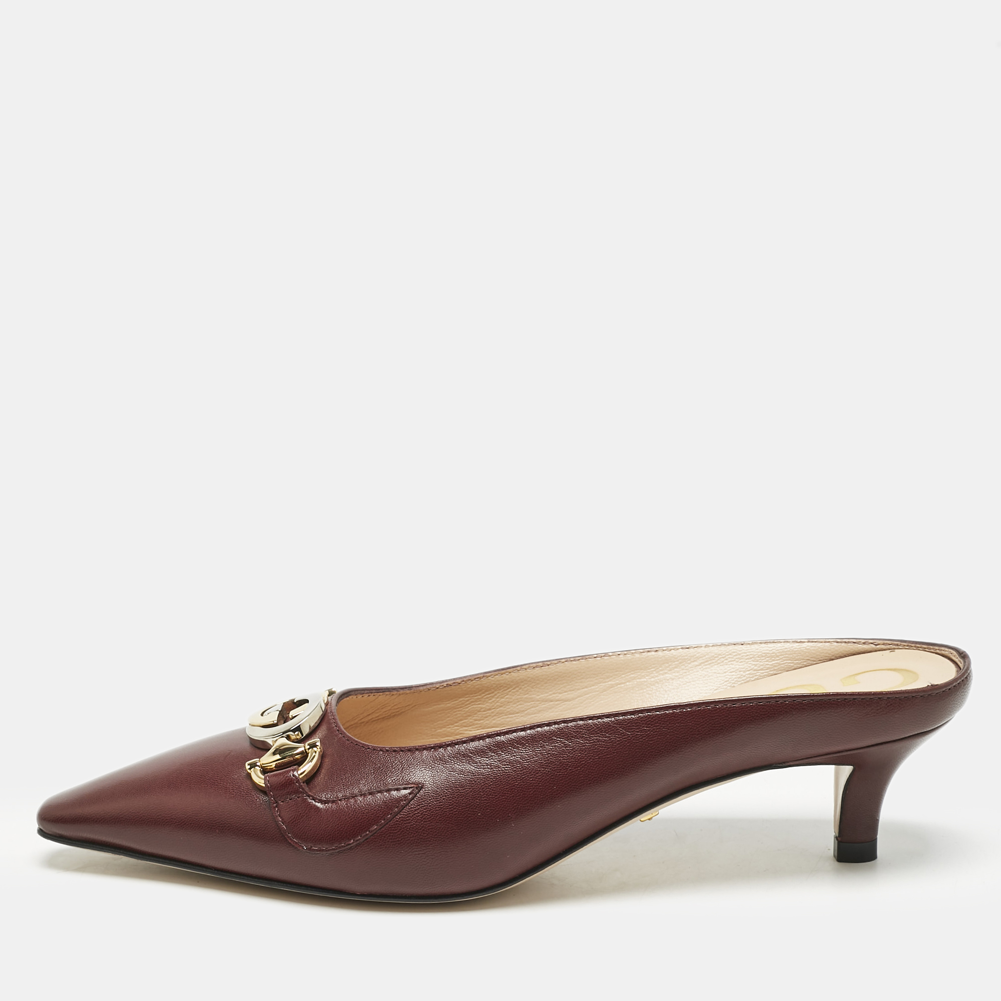 

Gucci Burgundy Leather Unia Crystal Embellished Mules Size