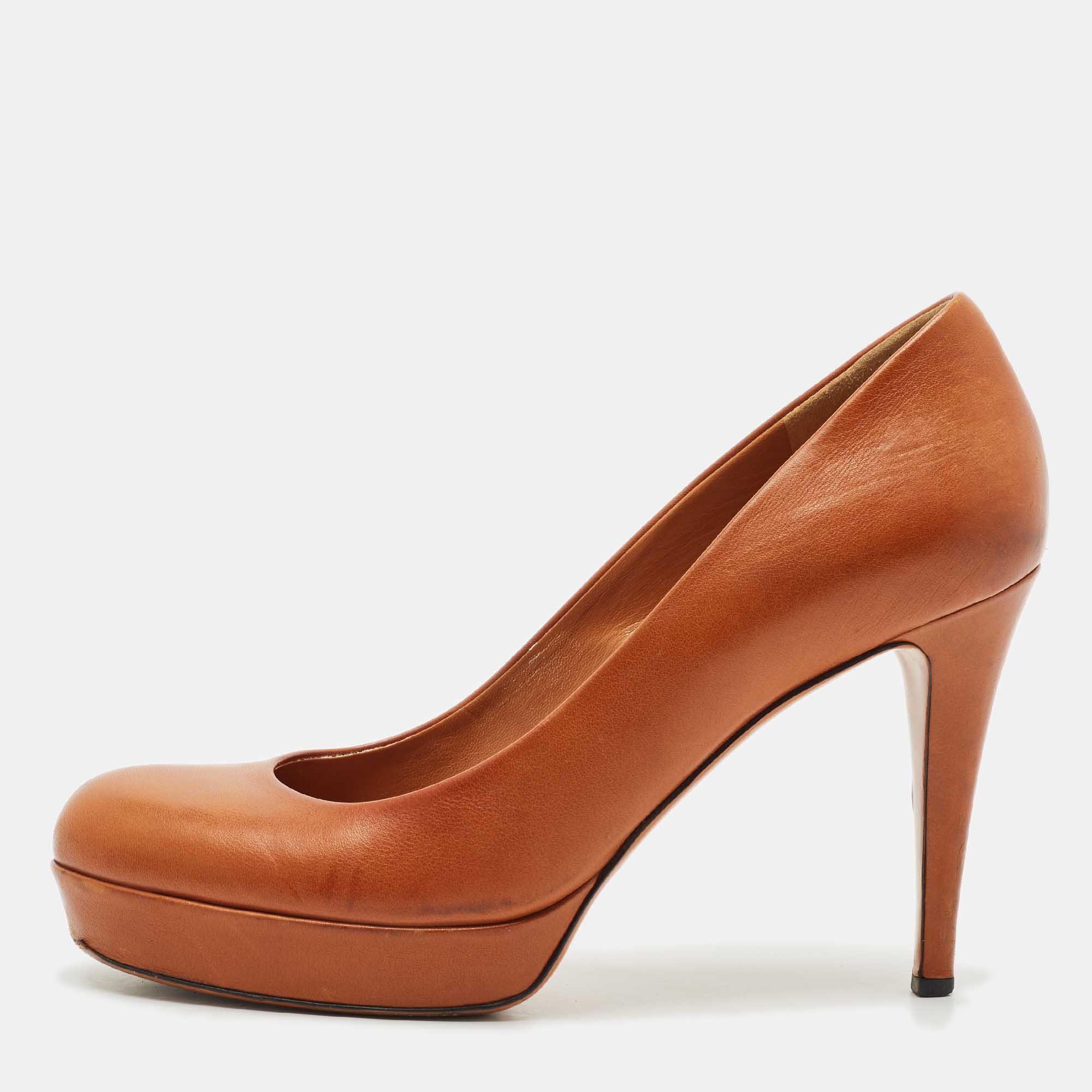 

Gucci Brown Leather Betty Platform Pumps Size