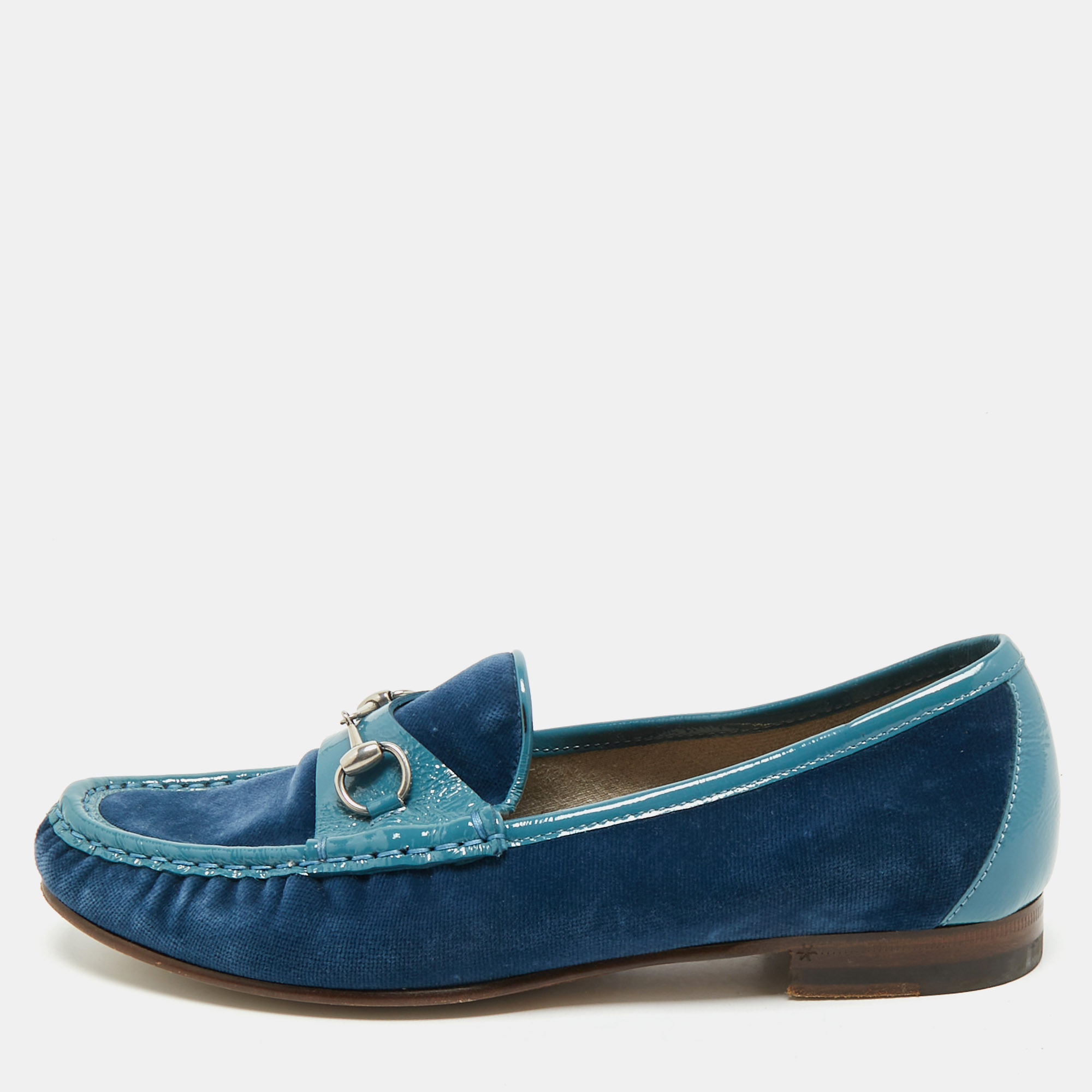 

Gucci Blue Velvet and Patent Horsebit Slip On Loafers Size
