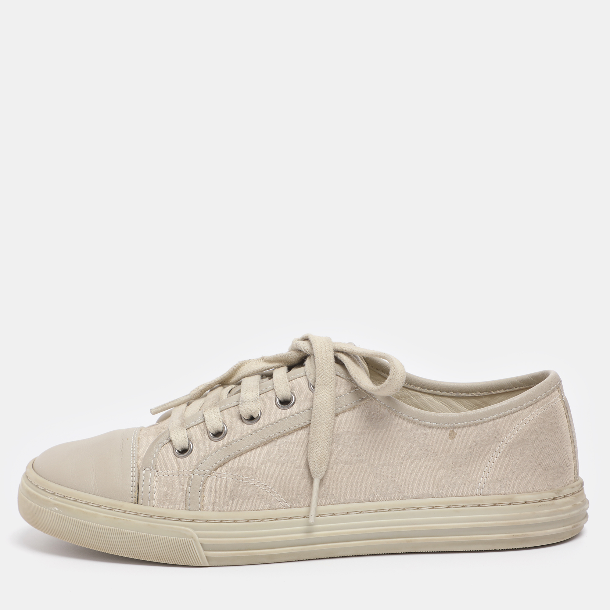

Gucci Off White GG Canvas Low Top Sneakers Size 37